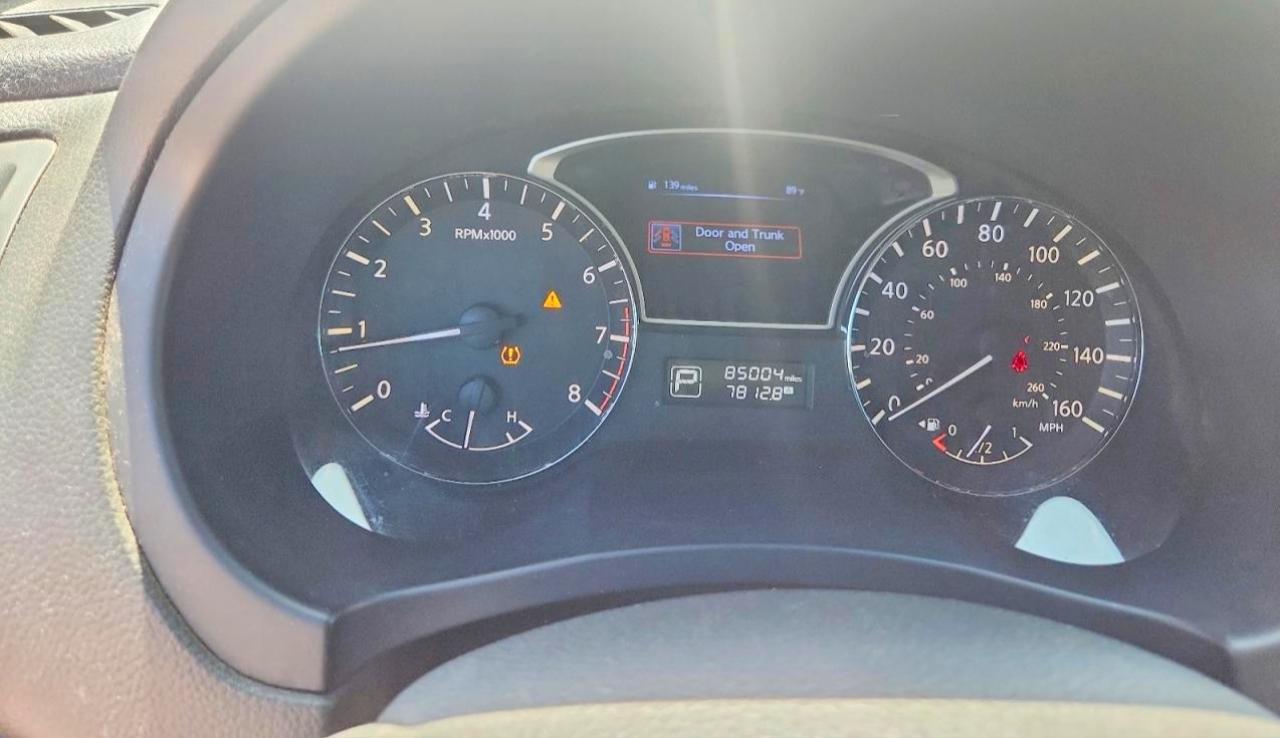 2014 Nissan Altima 2.5 Sv Silver vin: 1N4AL3AP8EN235321