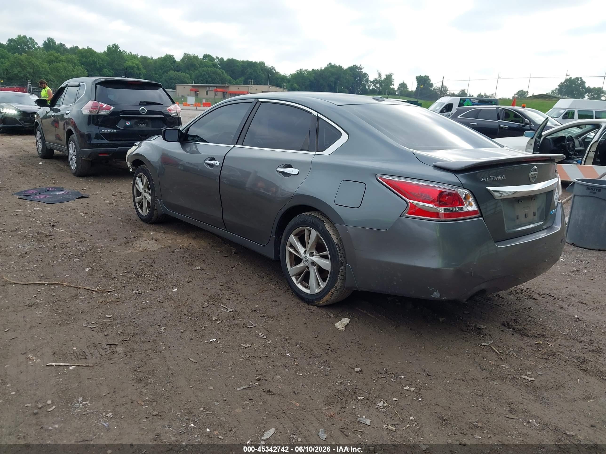 2014 Nissan Altima 2.5 Sv Gray vin: 1N4AL3AP8EN235951