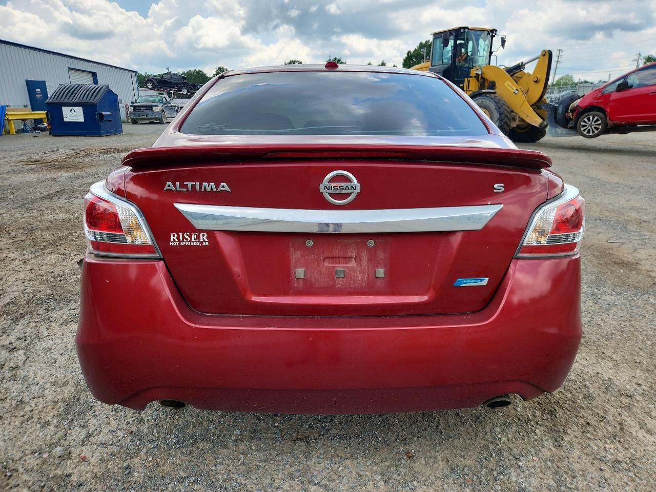 2014 Nissan Altima 2.5 S Red vin: 1N4AL3AP8EN239899