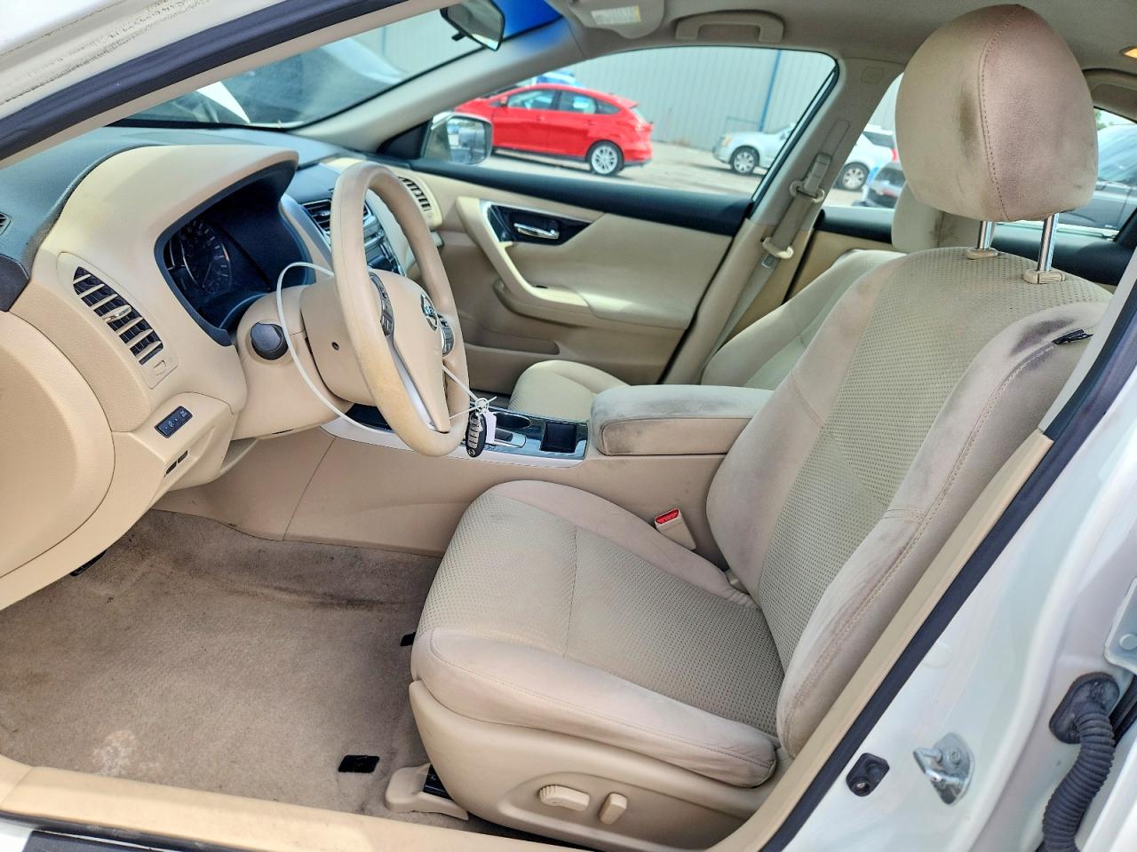 2014 Nissan Altima 2.5 S White vin: 1N4AL3AP8EN247517