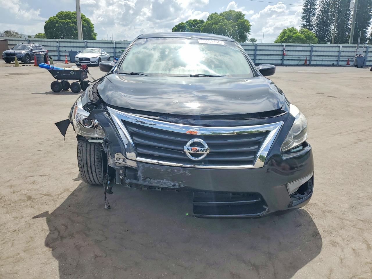 2014 Nissan Altima 2.5 Sv Black vin: 1N4AL3AP8EN255388