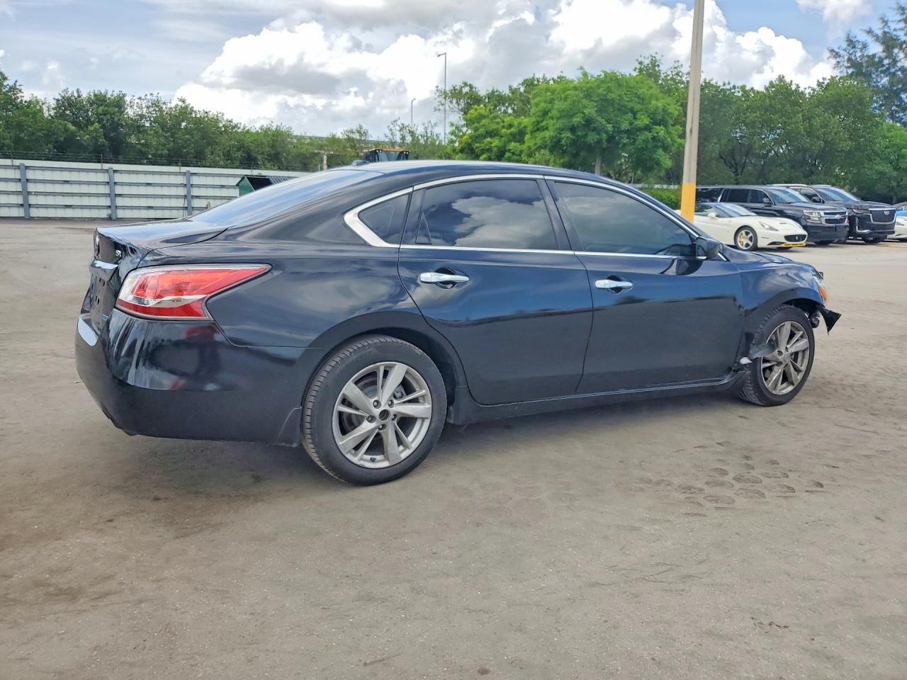 2014 Nissan Altima 2.5 Sv Black vin: 1N4AL3AP8EN255388