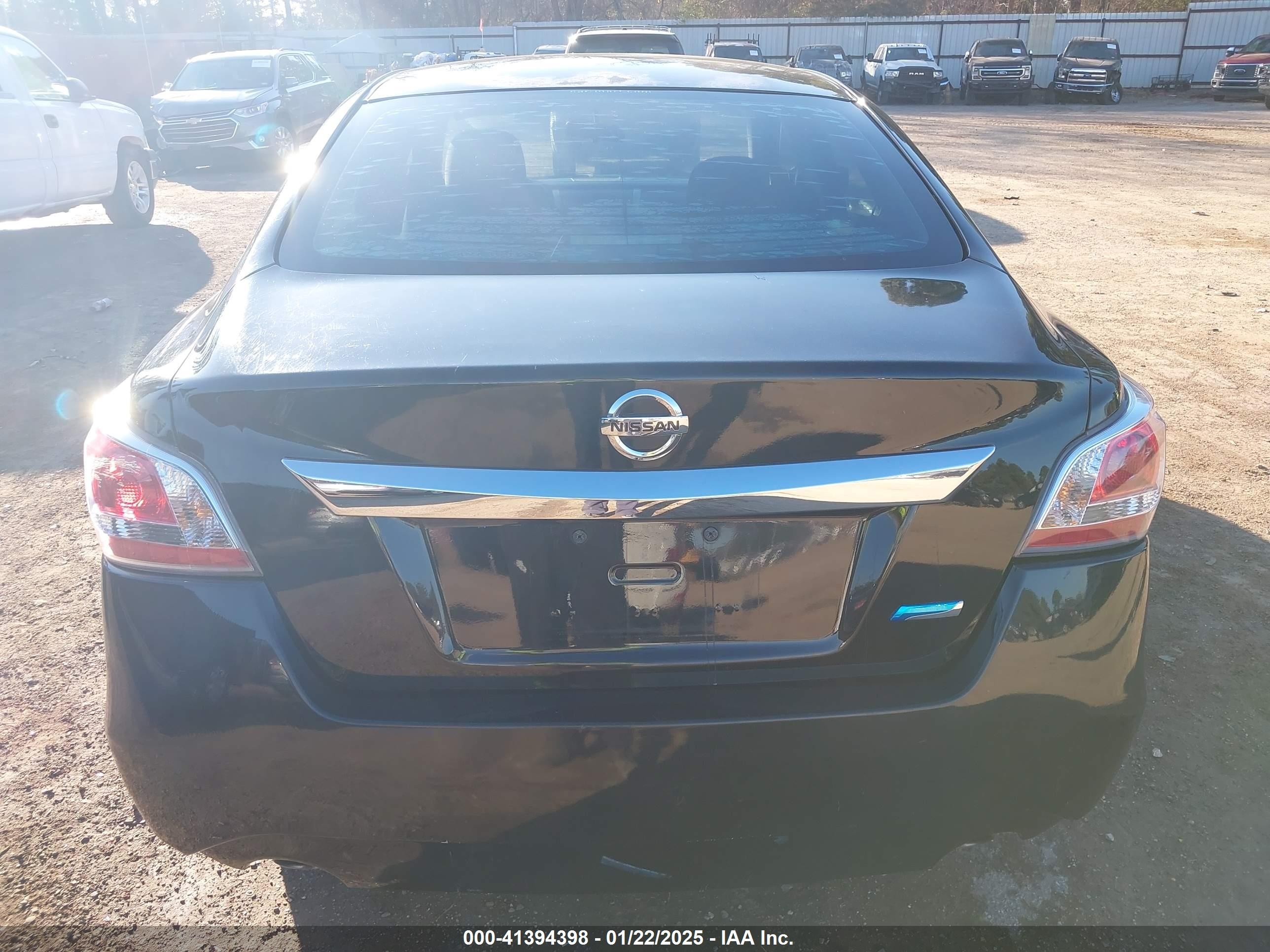 2014 Nissan Altima 2.5 S Black vin: 1N4AL3AP8EN330137