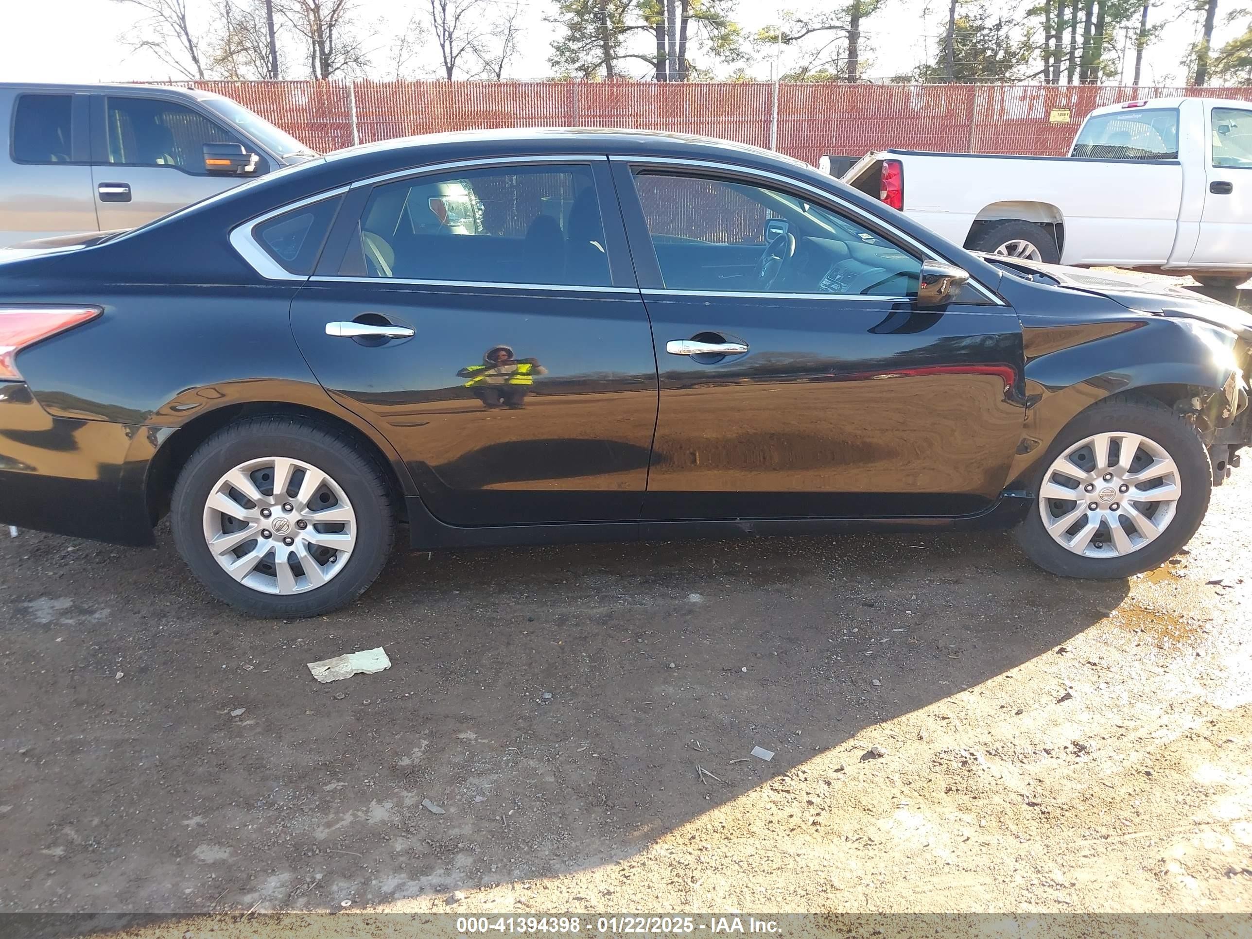 2014 Nissan Altima 2.5 S Black vin: 1N4AL3AP8EN330137