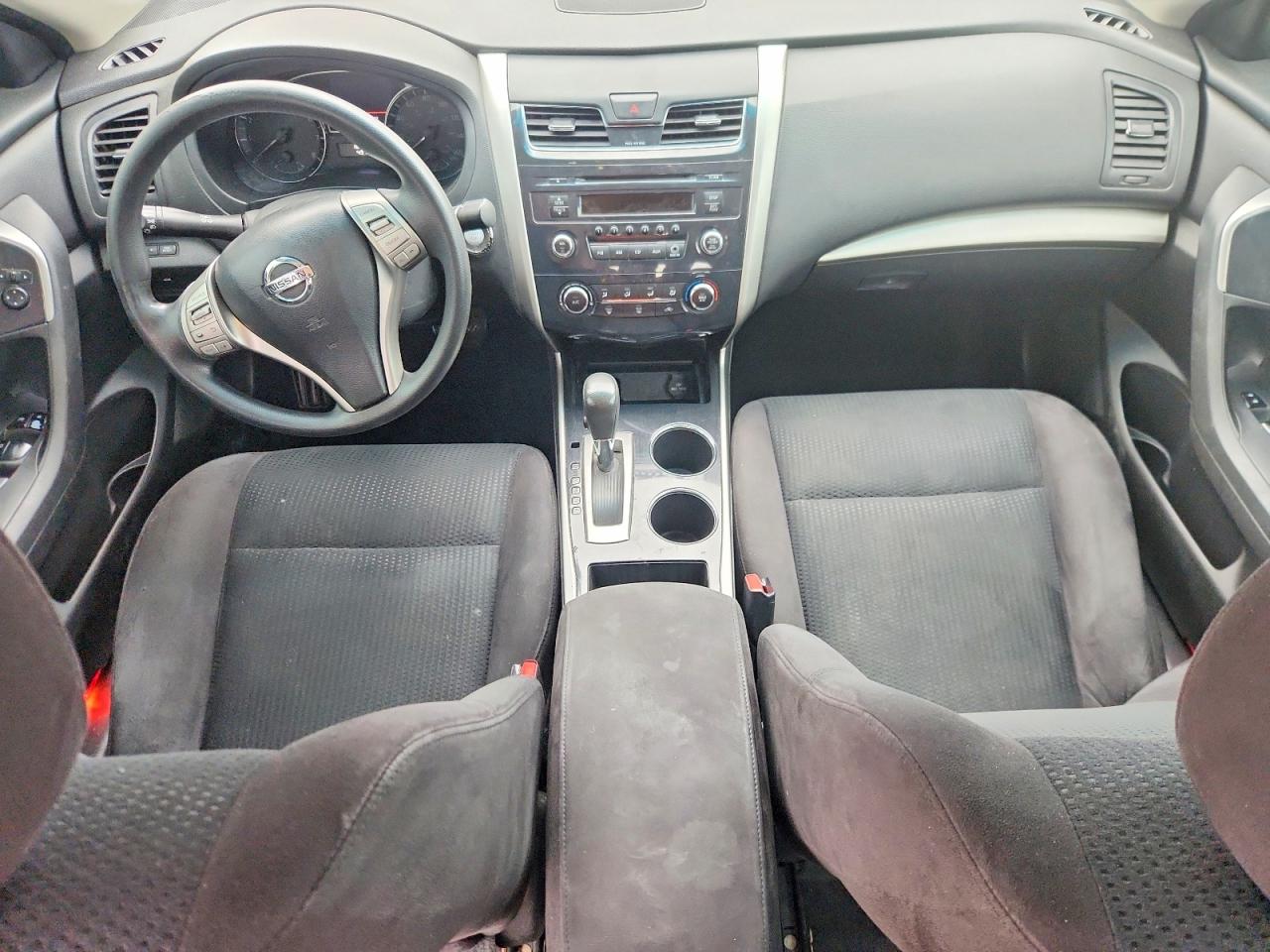 2014 Nissan Altima 2.5 S Red vin: 1N4AL3AP8EN341008