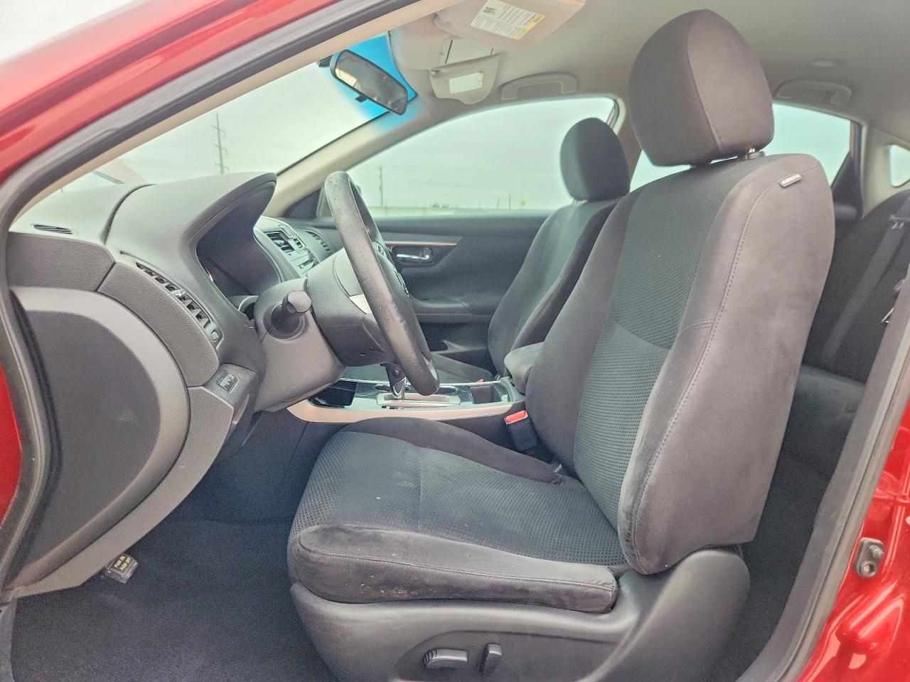 2014 Nissan Altima 2.5 S Red vin: 1N4AL3AP8EN341008