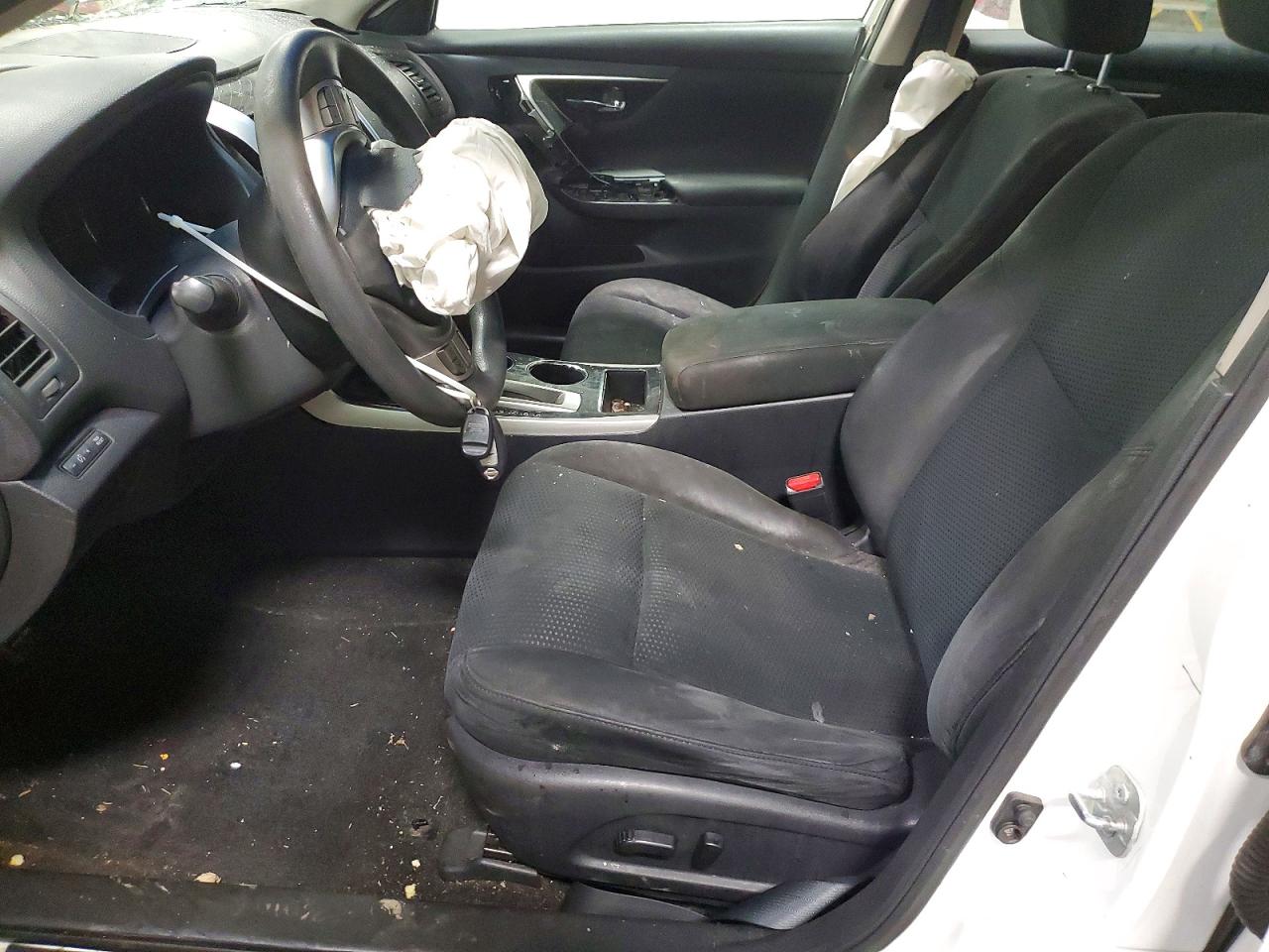 2014 Nissan Altima 2.5 S White vin: 1N4AL3AP8EN341669