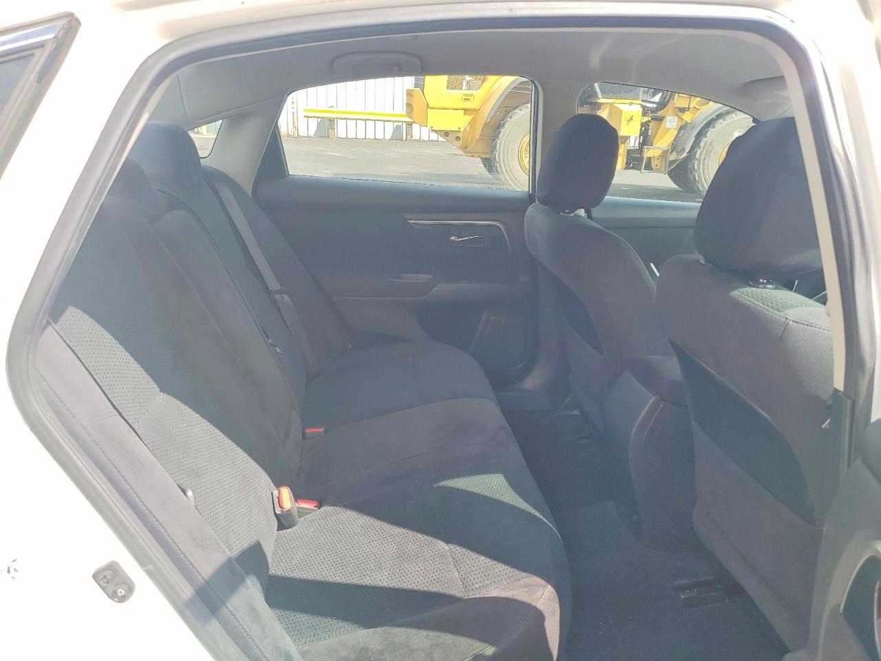 2014 Nissan Altima 2.5 S White vin: 1N4AL3AP8EN347228