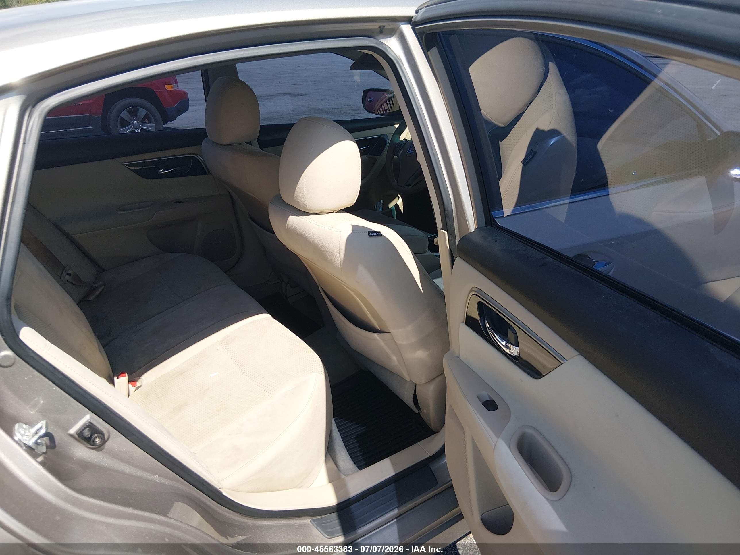 2014 Nissan Altima 2.5 S Gold vin: 1N4AL3AP8EN361114