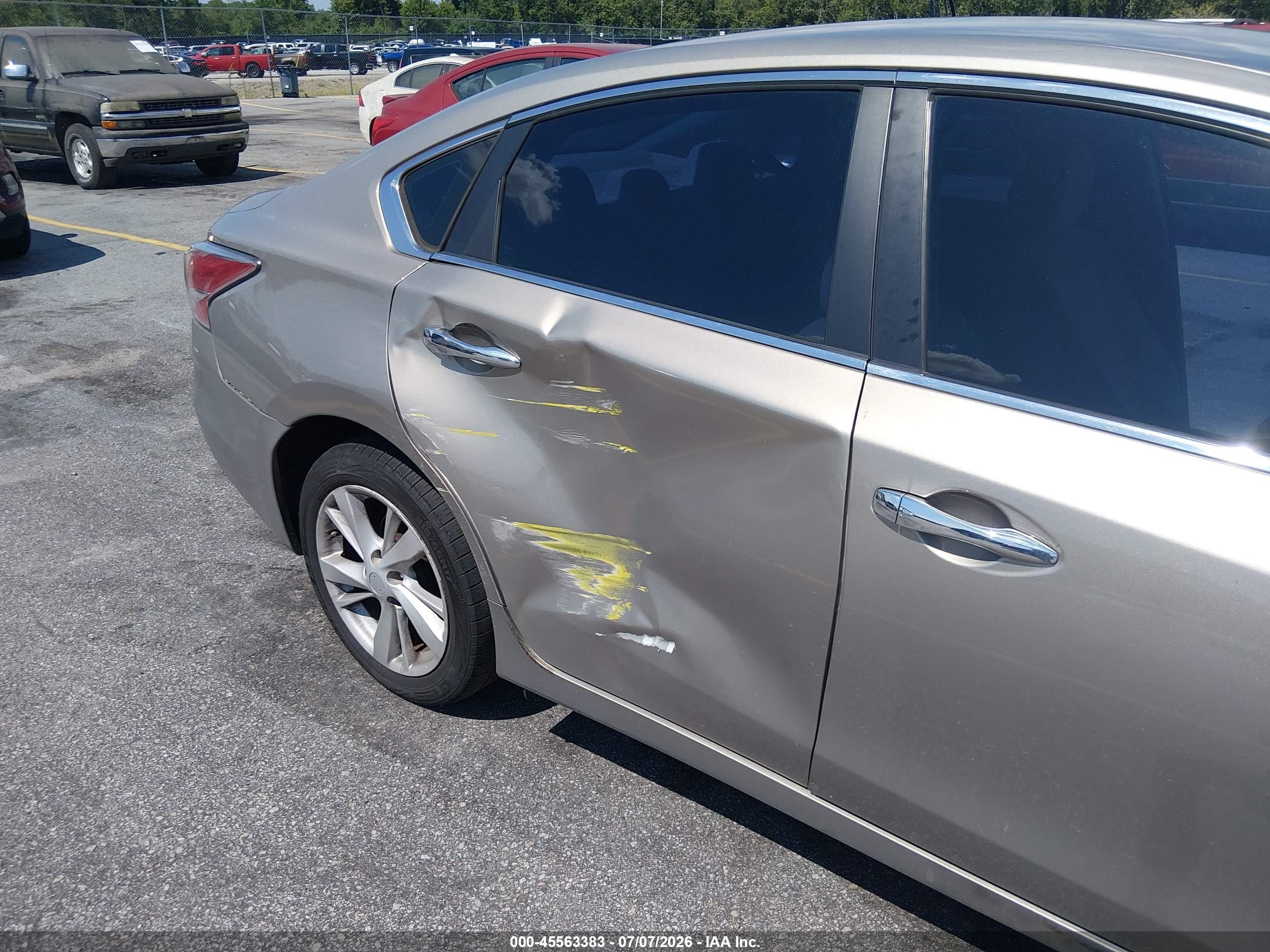 2014 Nissan Altima 2.5 S Gold vin: 1N4AL3AP8EN361114