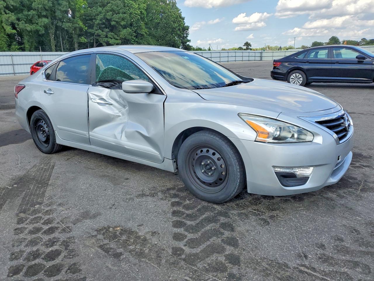 2014 Nissan Altima 2.5 S Серебряный vin: 1N4AL3AP8EN361761