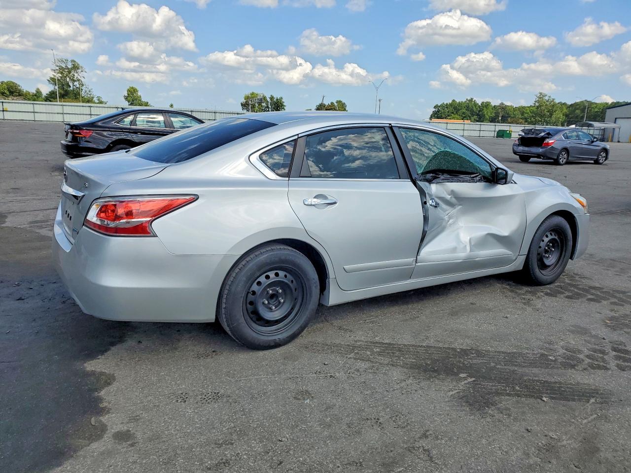 2014 Nissan Altima 2.5 S Серебряный vin: 1N4AL3AP8EN361761
