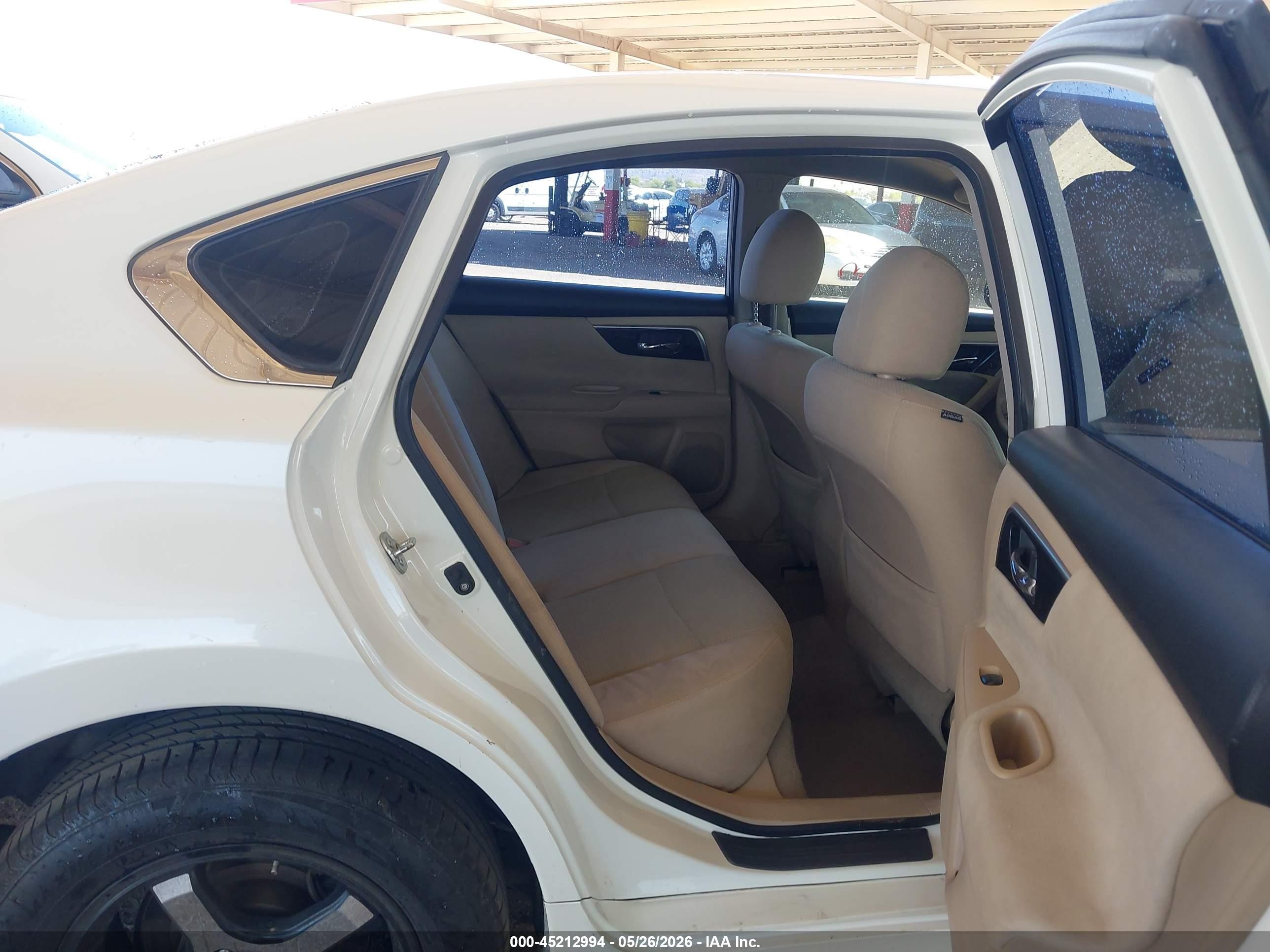 2014 Nissan Altima 2.5 S Белый vin: 1N4AL3AP8EN368564