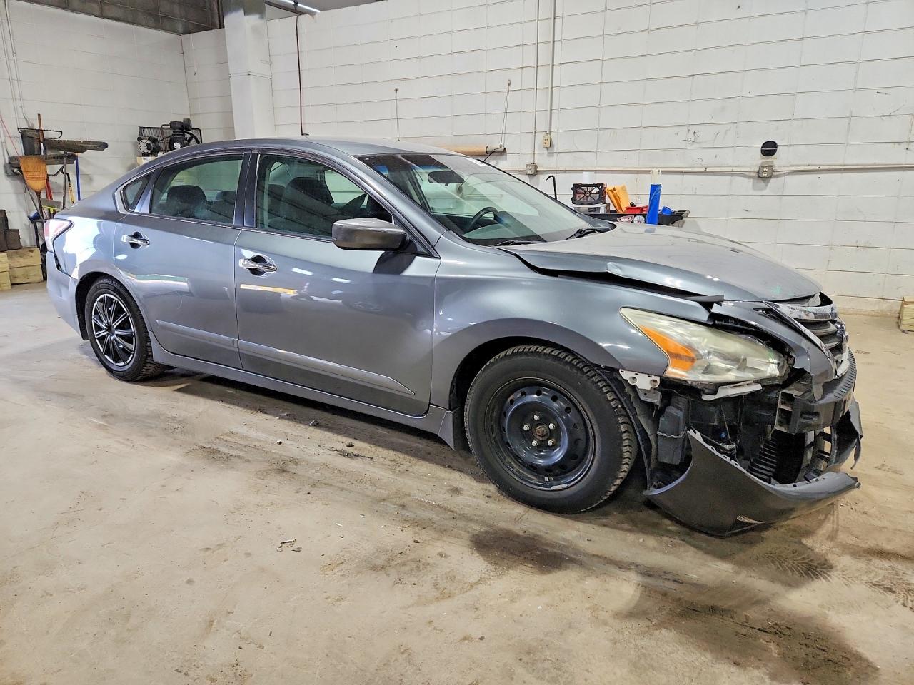 2014 Nissan Altima 2.5 S Charcoal vin: 1N4AL3AP8EN377622