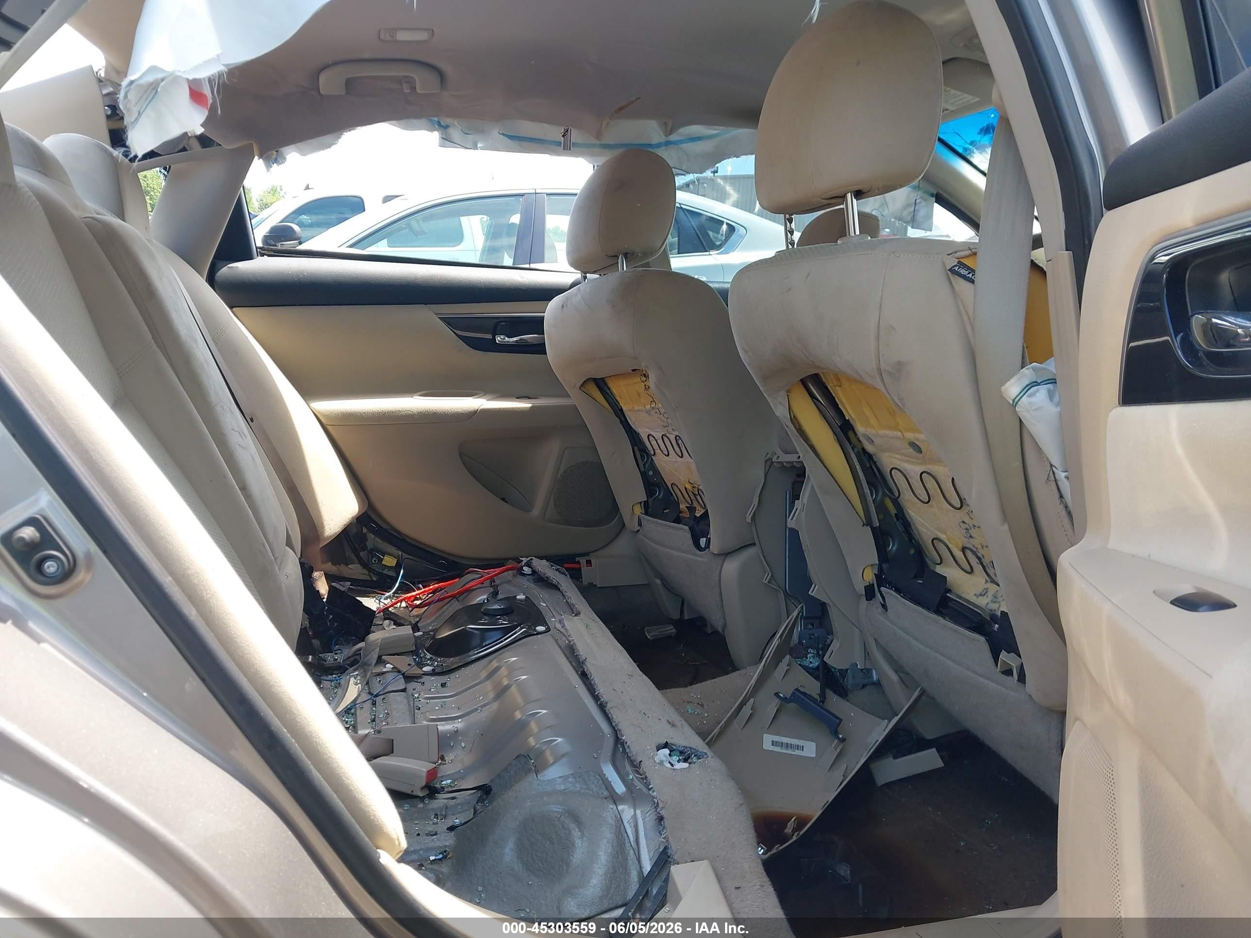 2014 Nissan Altima 2.5 S Tan vin: 1N4AL3AP8EN378379