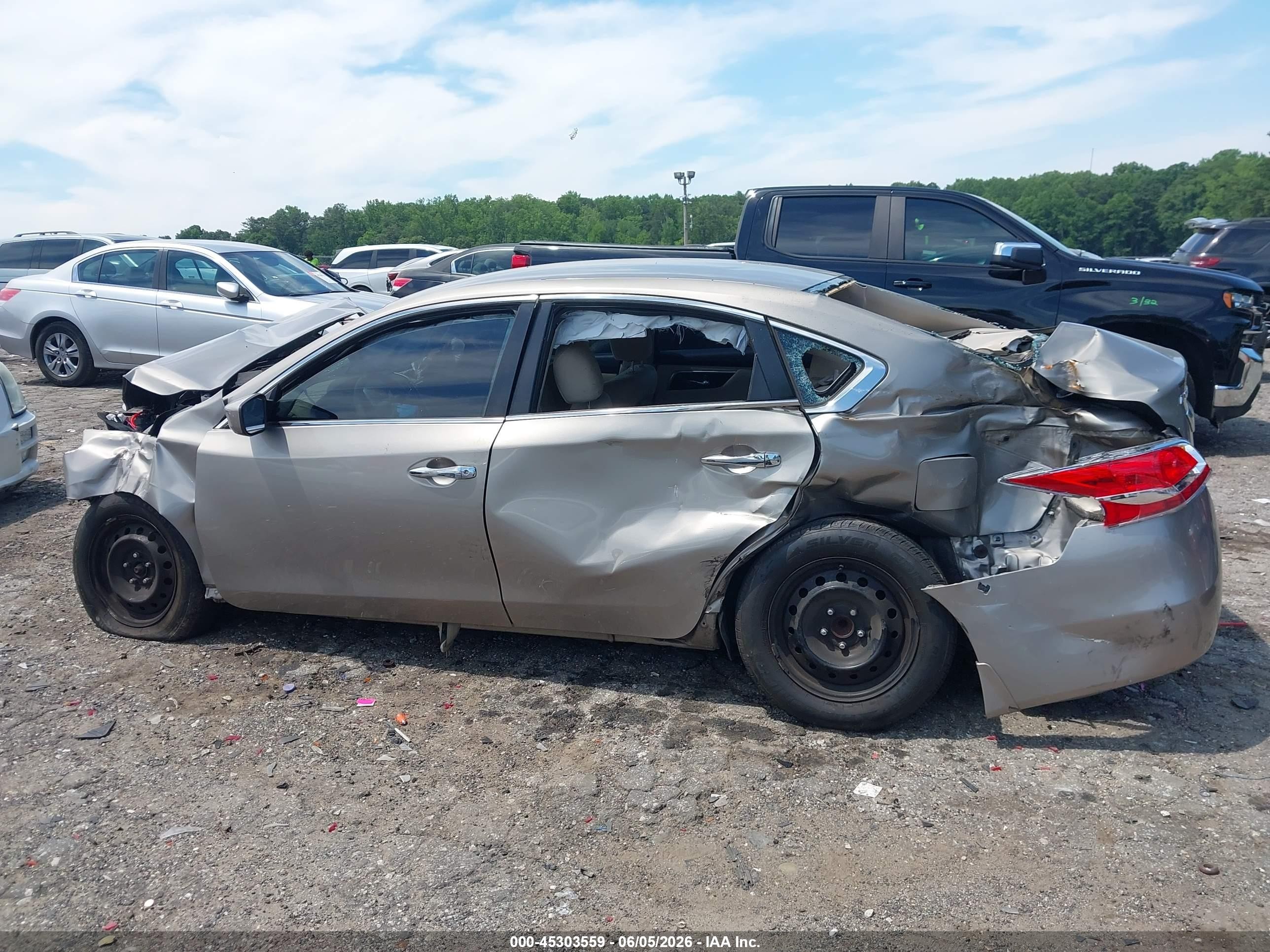 2014 Nissan Altima 2.5 S Tan vin: 1N4AL3AP8EN378379