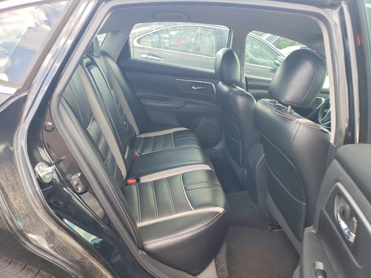 2015 Nissan Altima 2.5 S Черный vin: 1N4AL3AP8FC112342