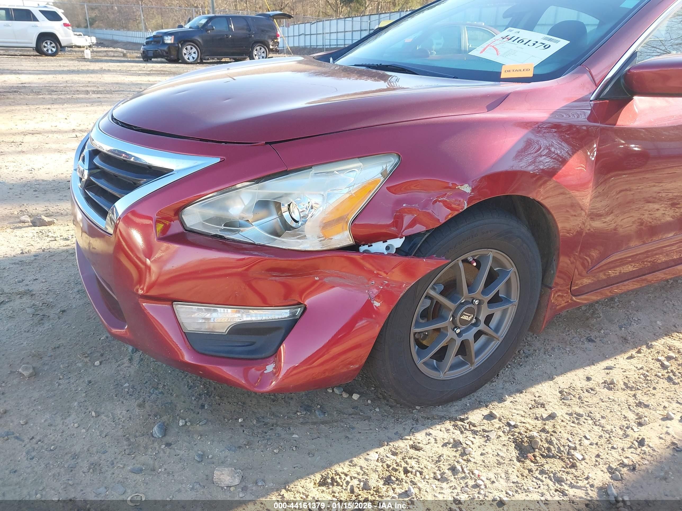 2015 Nissan Altima 2.5 S Red vin: 1N4AL3AP8FC115161