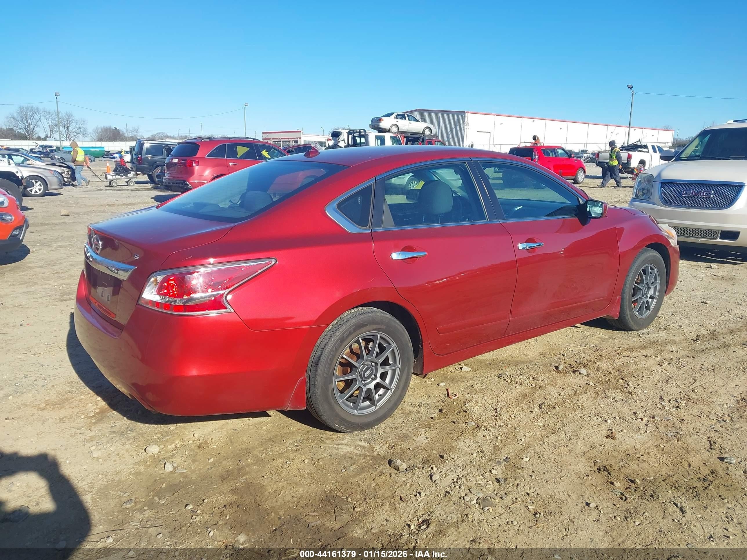 2015 Nissan Altima 2.5 S Red vin: 1N4AL3AP8FC115161