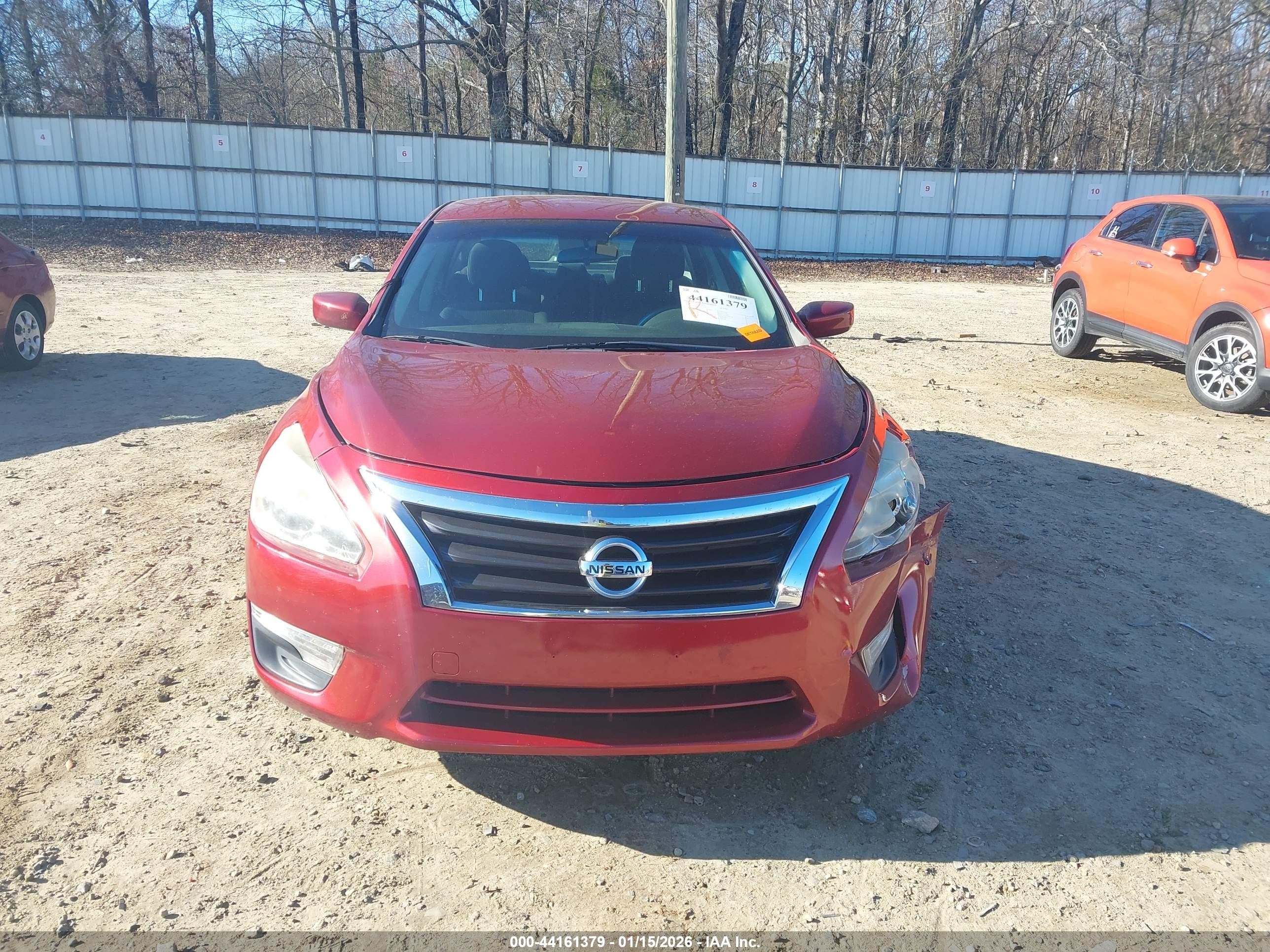 2015 Nissan Altima 2.5 S Red vin: 1N4AL3AP8FC115161