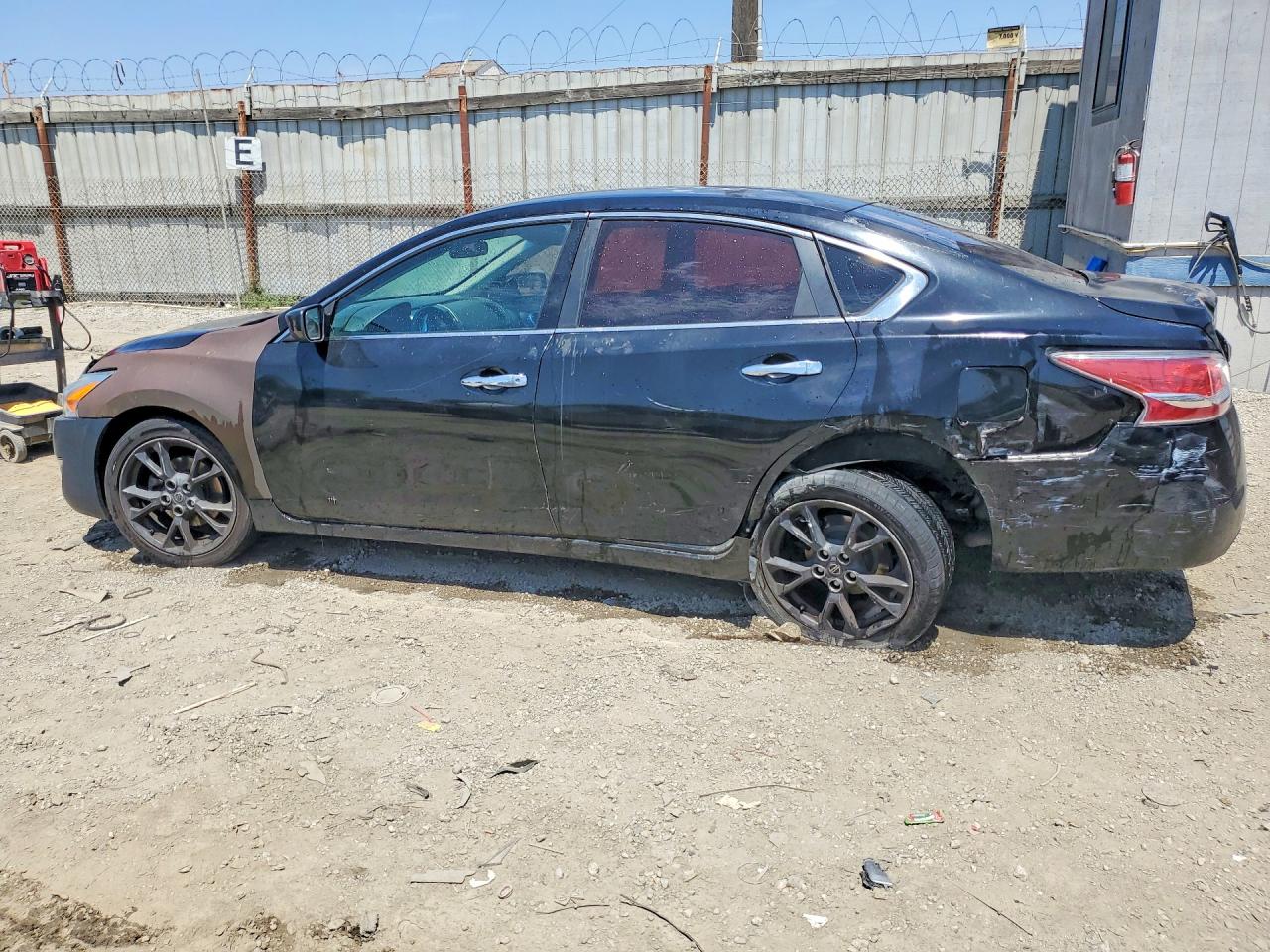 2015 Nissan Altima 2.5 S Черный vin: 1N4AL3AP8FC122613
