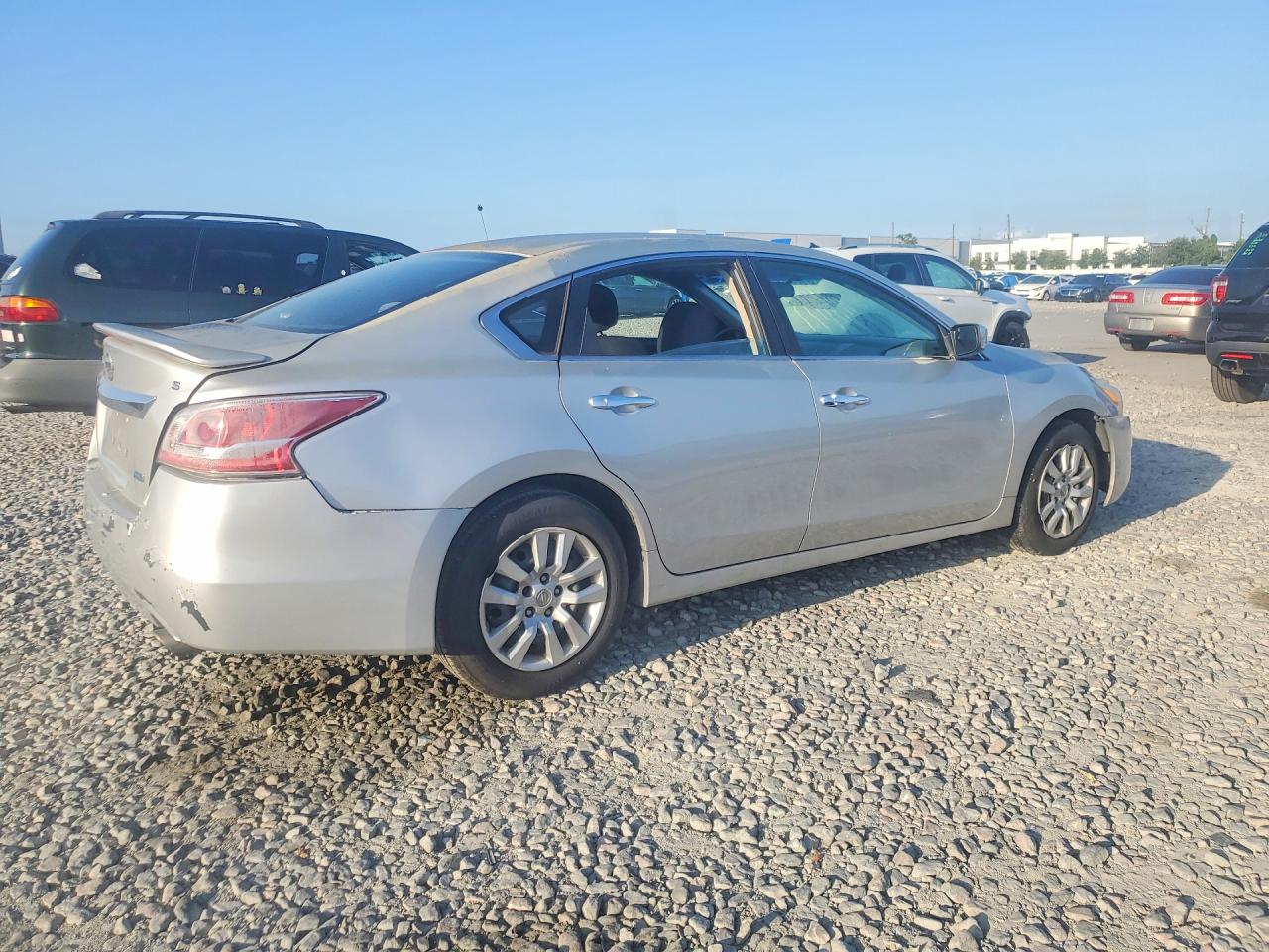 2015 Nissan Altima 2.5 Silver vin: 1N4AL3AP8FC122885