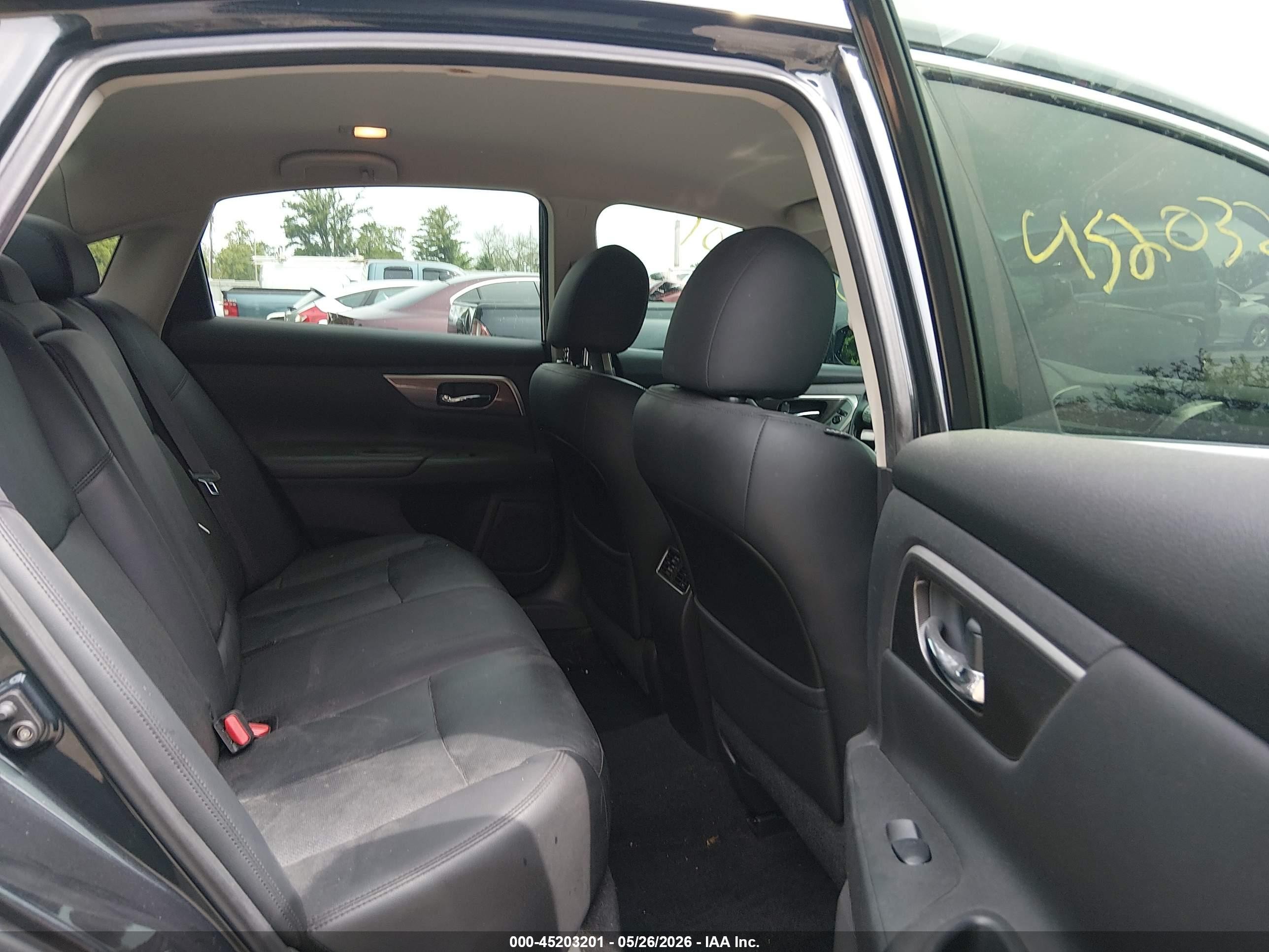 2015 Nissan Altima 2.5/2.5 S/2.5 Sl/2.5 Sv Black vin: 1N4AL3AP8FC126662