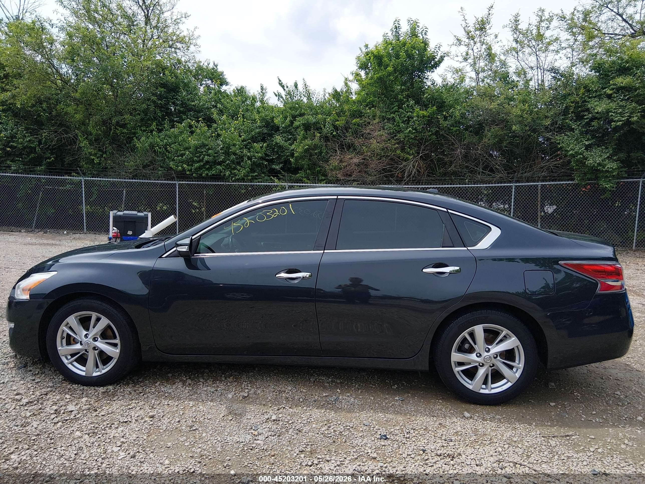 2015 Nissan Altima 2.5/2.5 S/2.5 Sl/2.5 Sv Black vin: 1N4AL3AP8FC126662