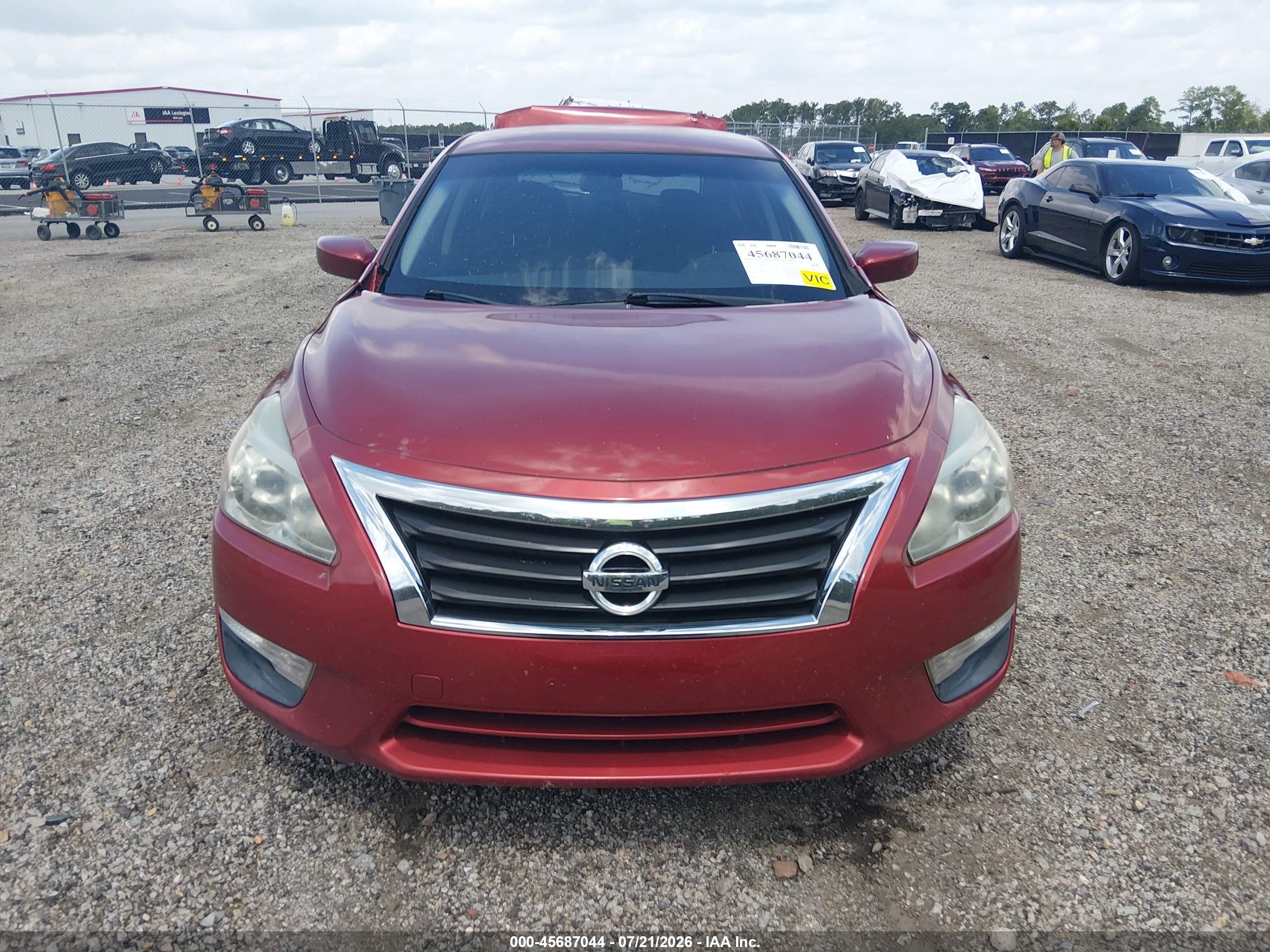 2015 Nissan Altima 2.5 S Red vin: 1N4AL3AP8FC126743