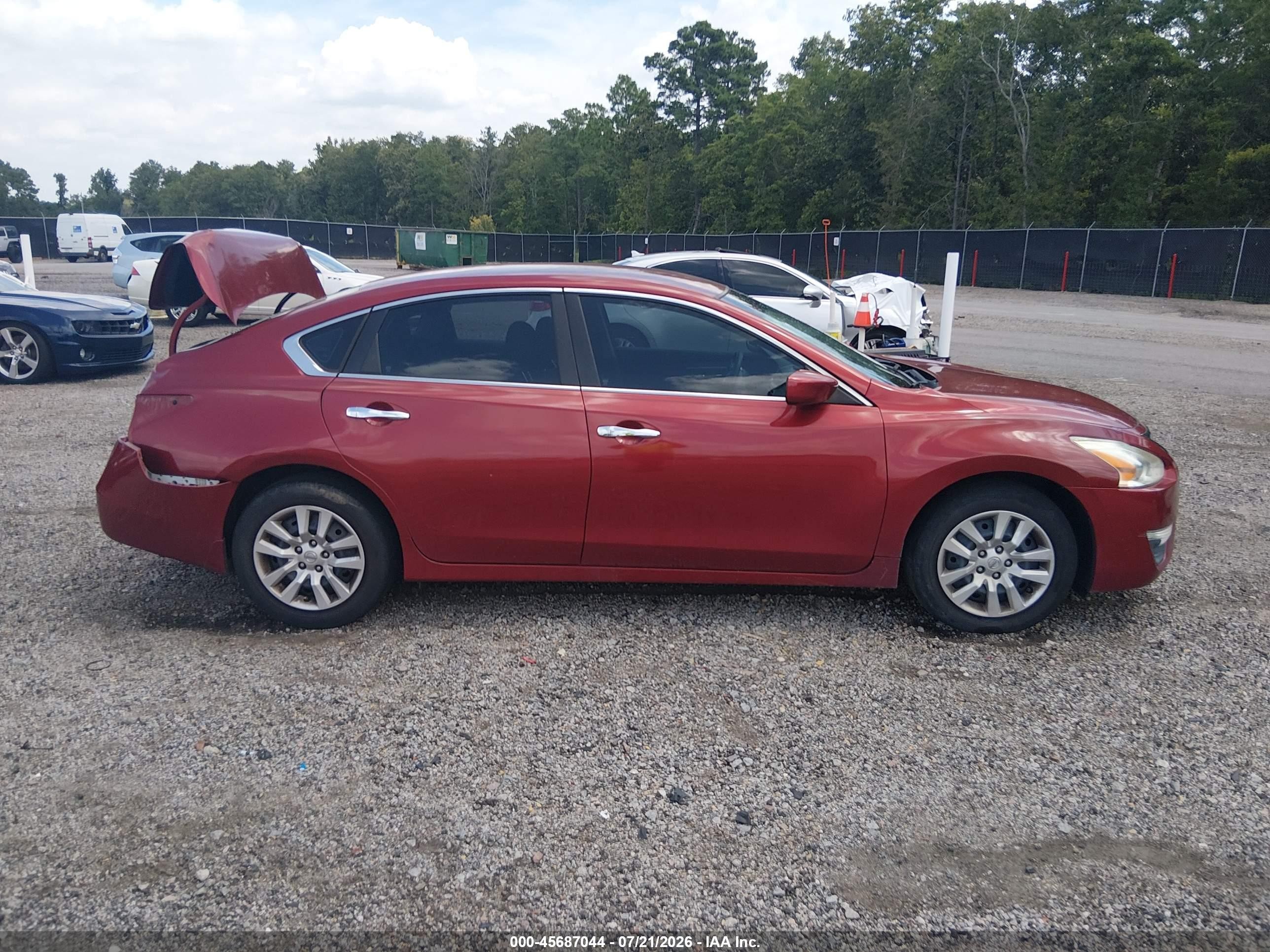 2015 Nissan Altima 2.5 S Red vin: 1N4AL3AP8FC126743