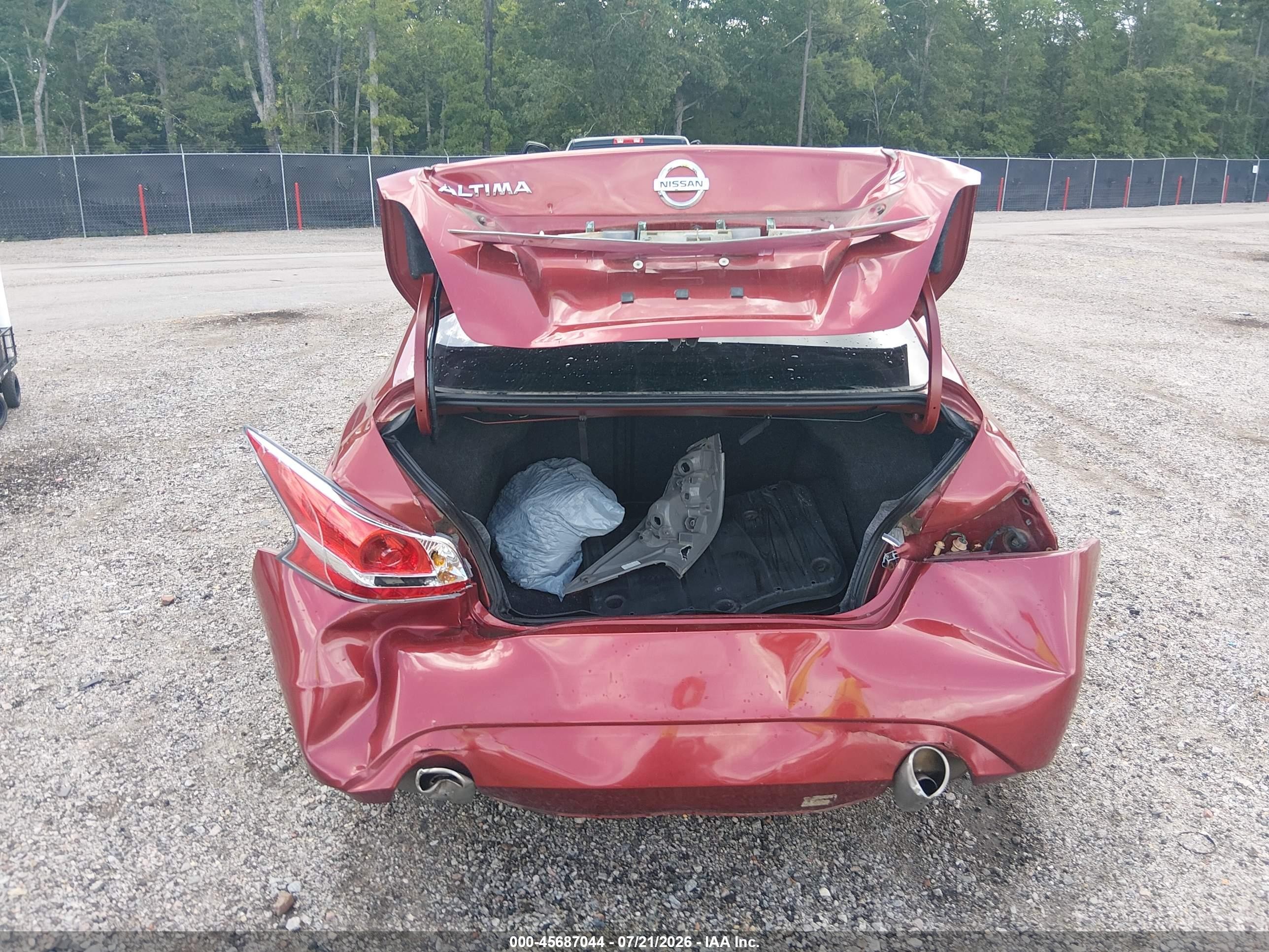 2015 Nissan Altima 2.5 S Red vin: 1N4AL3AP8FC126743