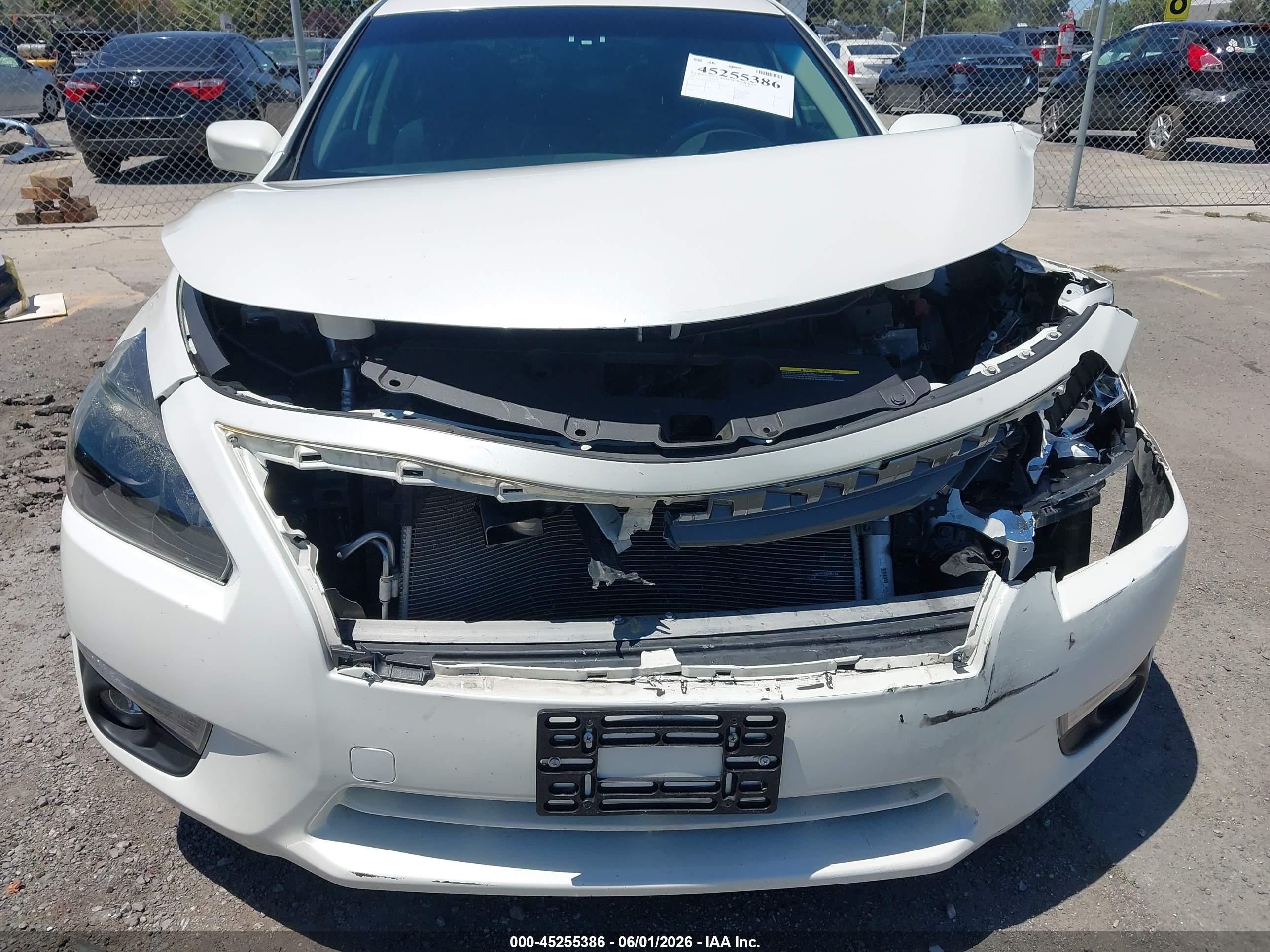 2015 Nissan Altima 2.5/2.5 S/2.5 Sl/2.5 Sv White vin: 1N4AL3AP8FC127259