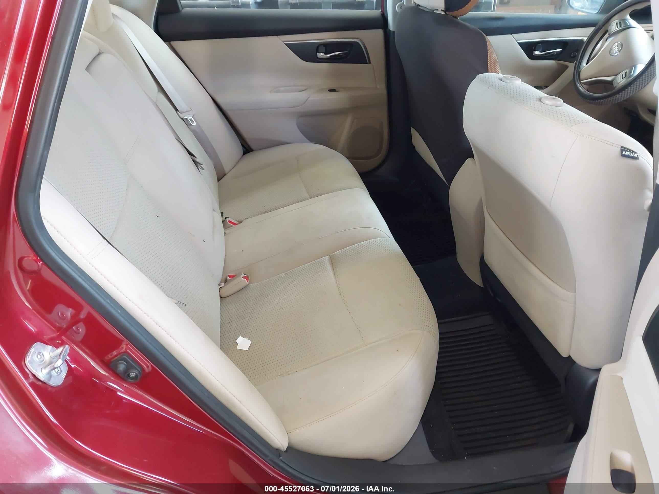 2015 Nissan Altima 2.5 S Красный vin: 1N4AL3AP8FC158740