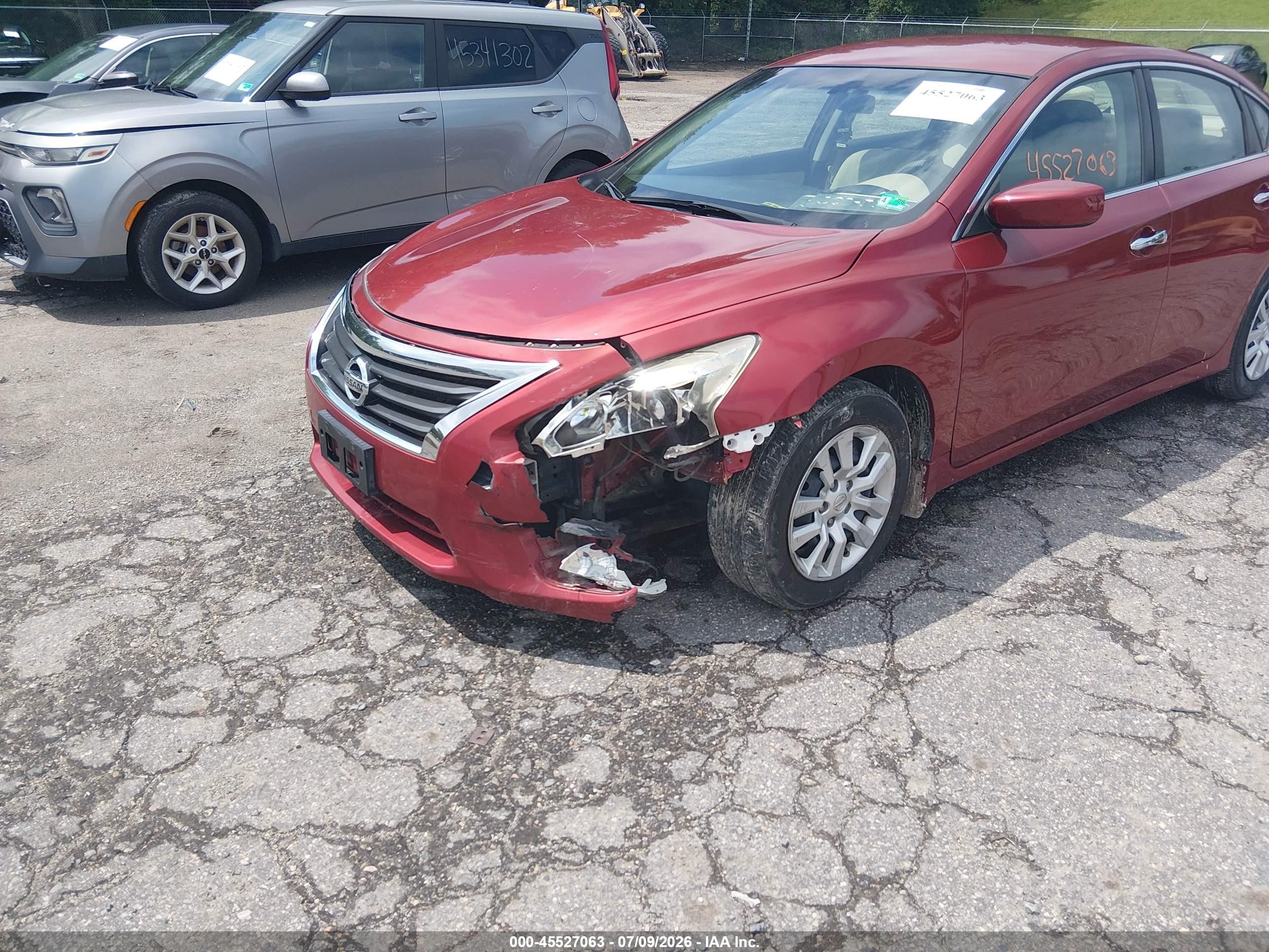 2015 Nissan Altima 2.5 S Красный vin: 1N4AL3AP8FC158740