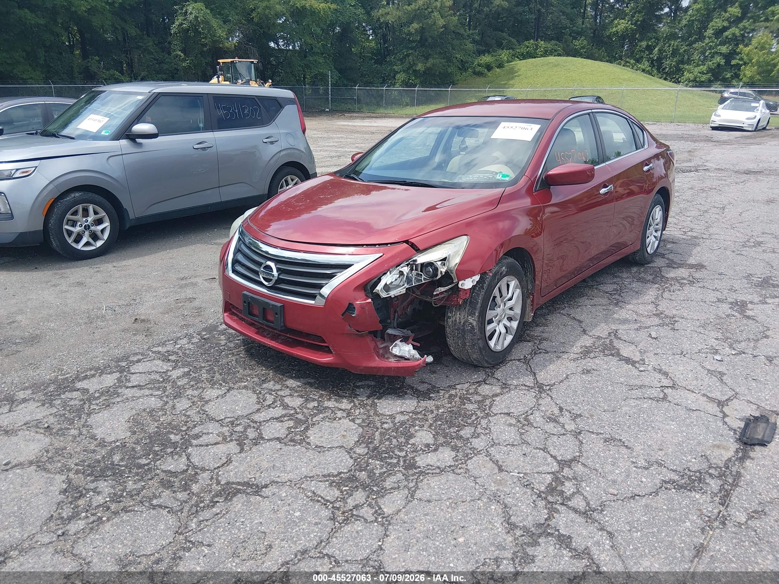 2015 Nissan Altima 2.5 S Красный vin: 1N4AL3AP8FC158740