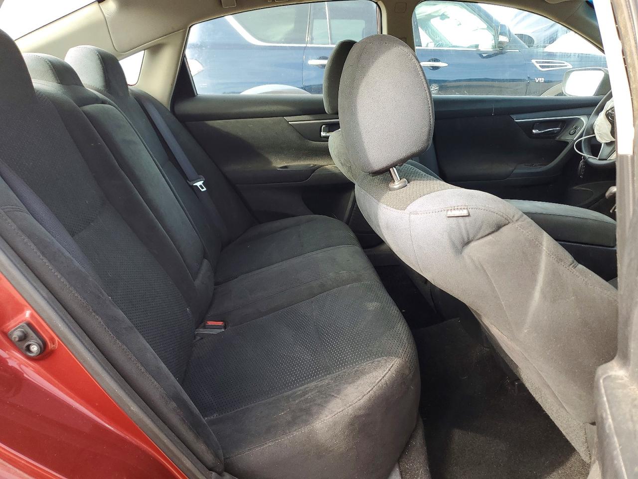 2015 Nissan Altima 2.5 S Red vin: 1N4AL3AP8FC173707
