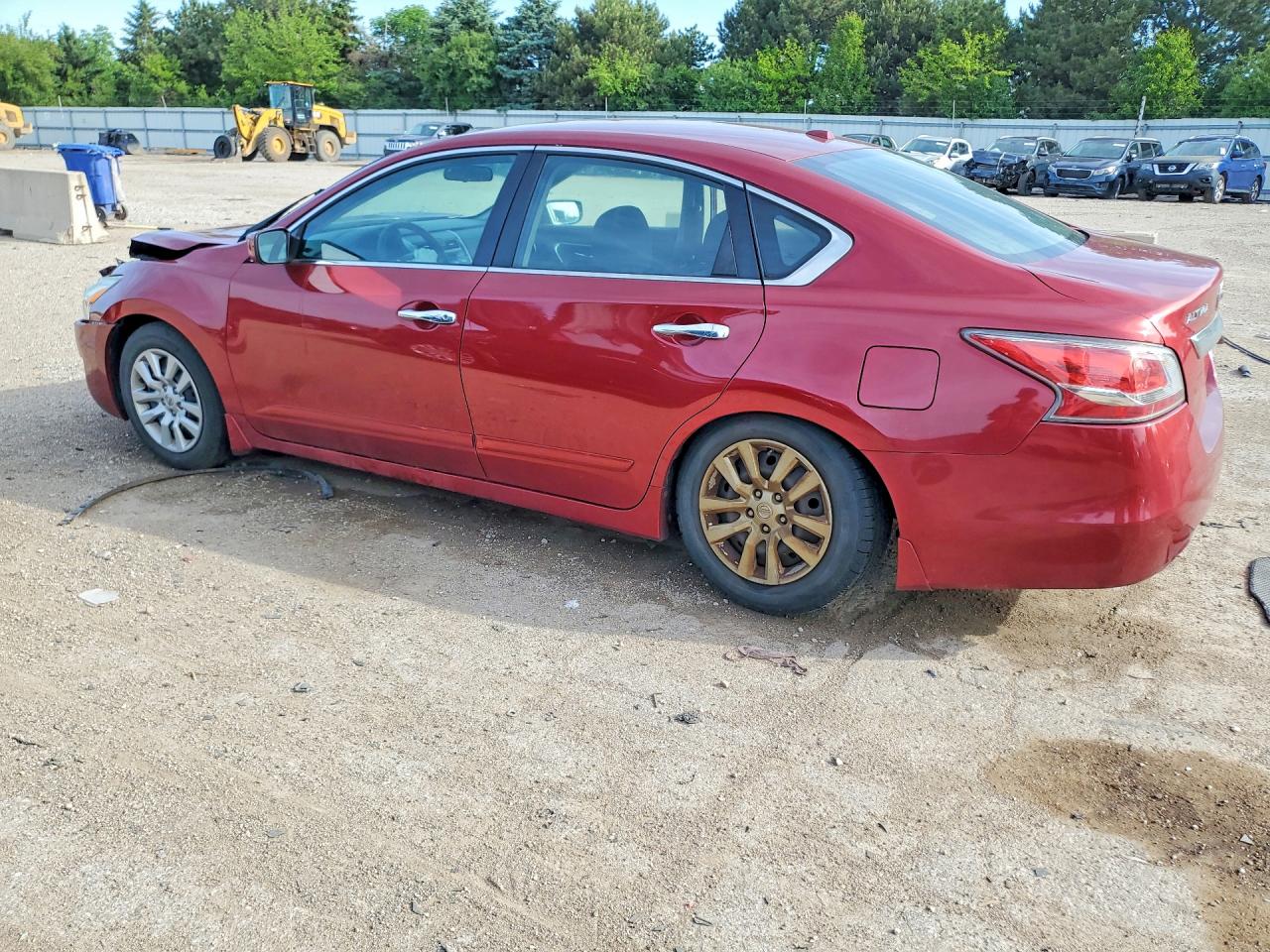 2015 Nissan Altima 2.5 S Red vin: 1N4AL3AP8FC173707