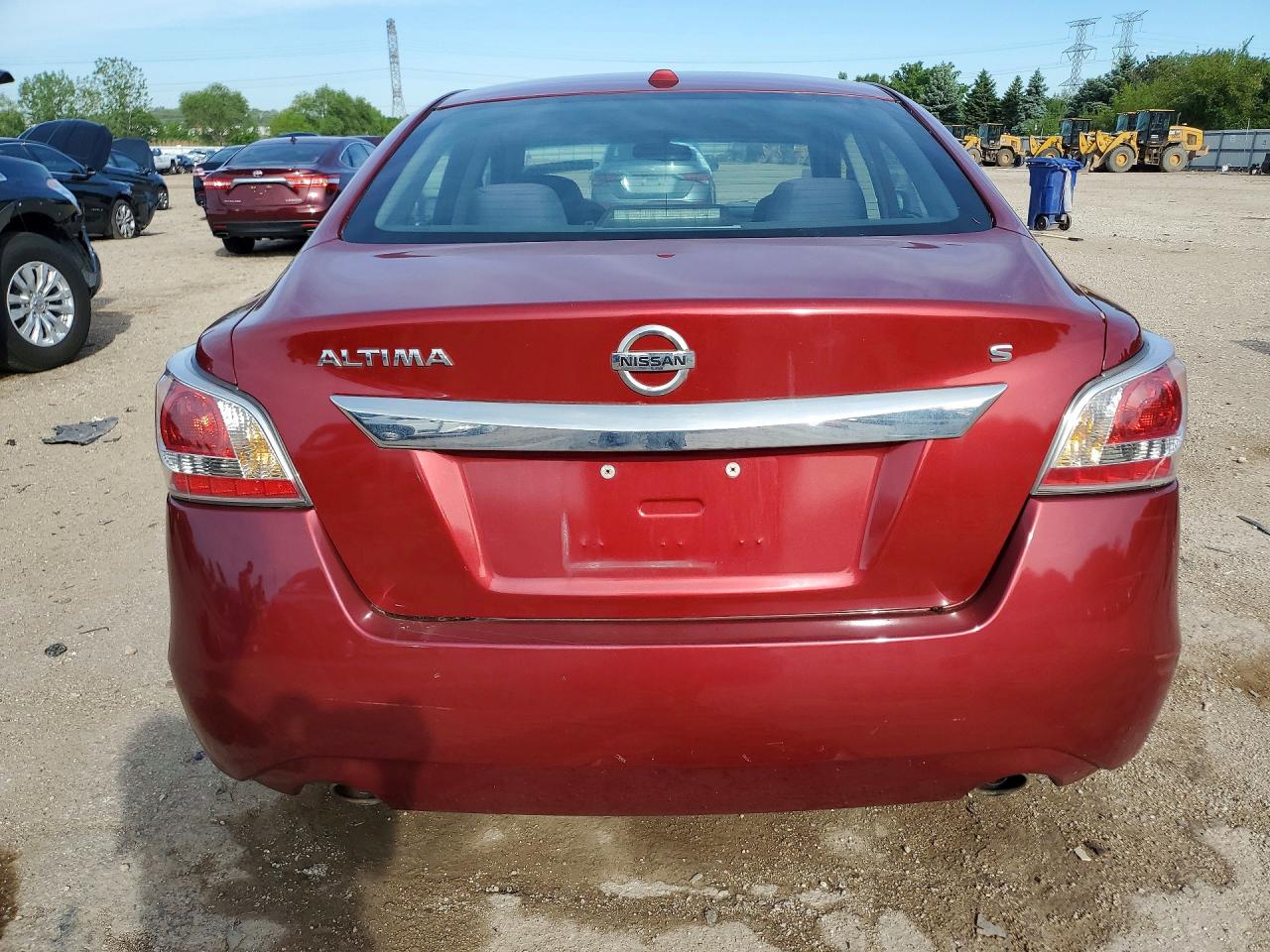 2015 Nissan Altima 2.5 S Red vin: 1N4AL3AP8FC173707