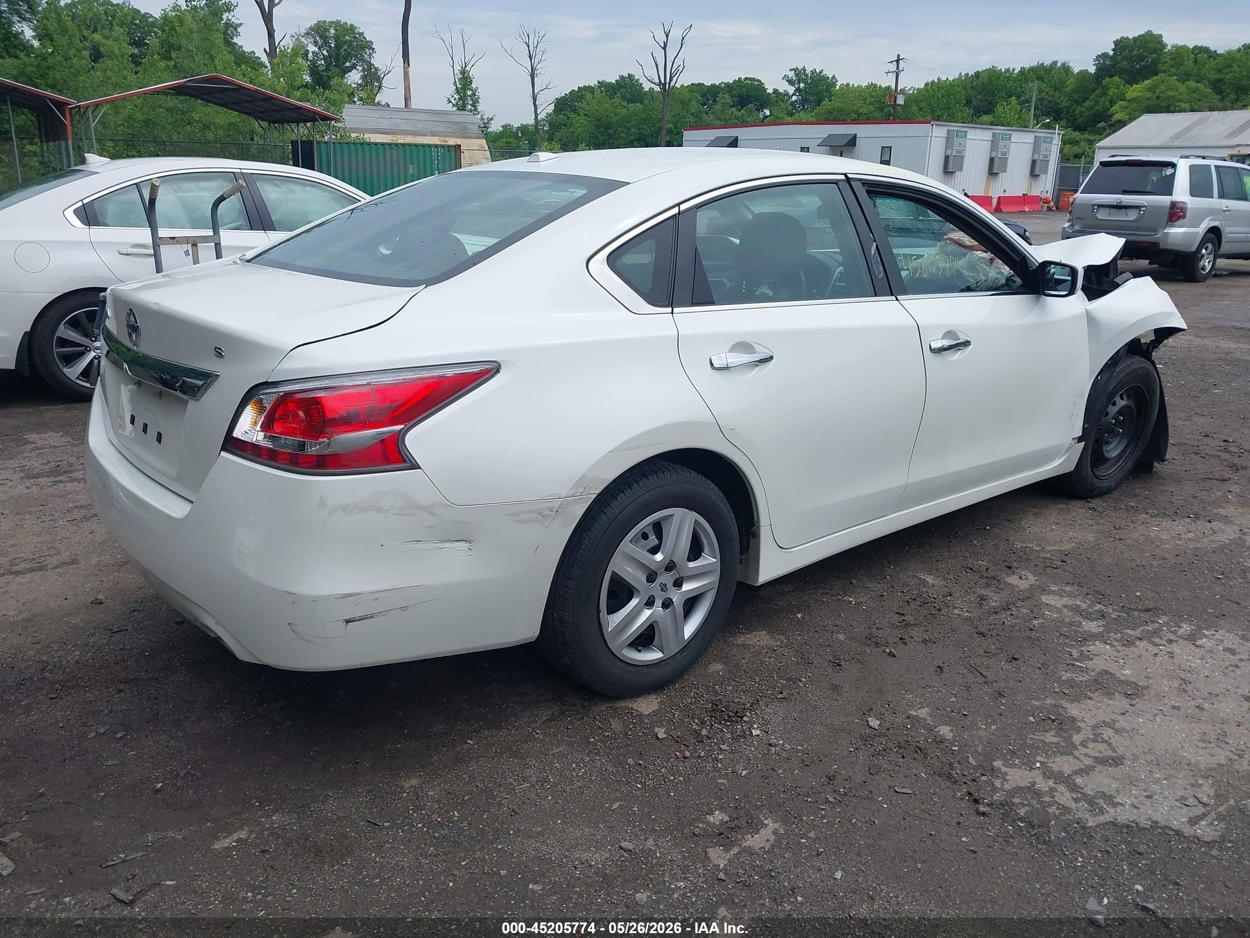 2015 Nissan Altima 2.5/2.5 S/2.5 Sl/2.5 Sv White vin: 1N4AL3AP8FC181015