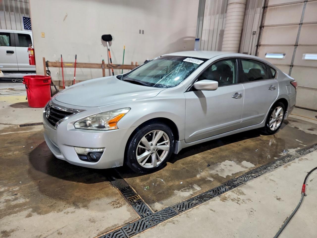 2015 Nissan Altima 2.5 Sv Silver vin: 1N4AL3AP8FC182956
