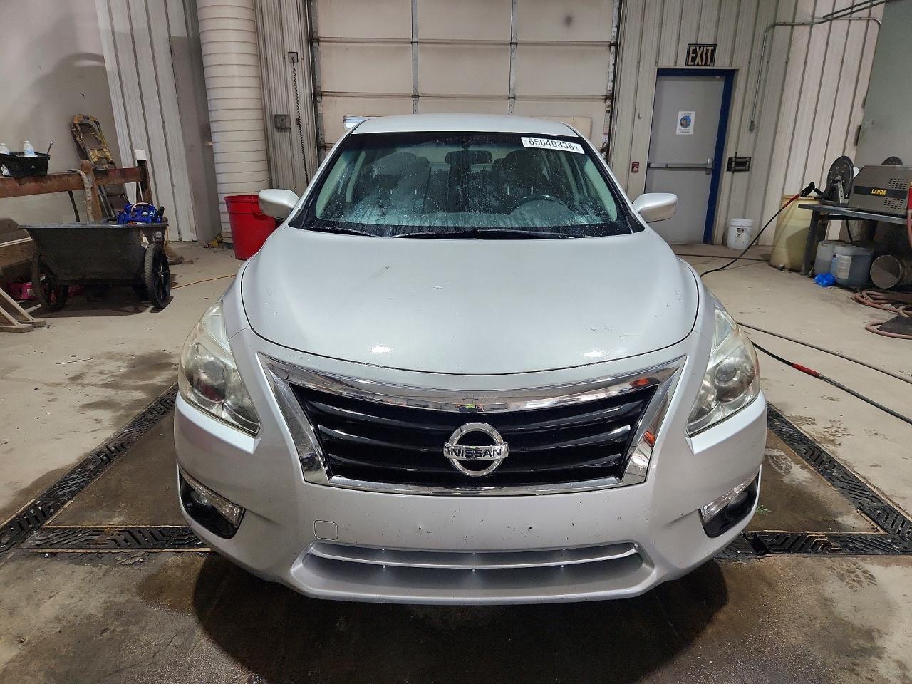 2015 Nissan Altima 2.5 Sv Silver vin: 1N4AL3AP8FC182956