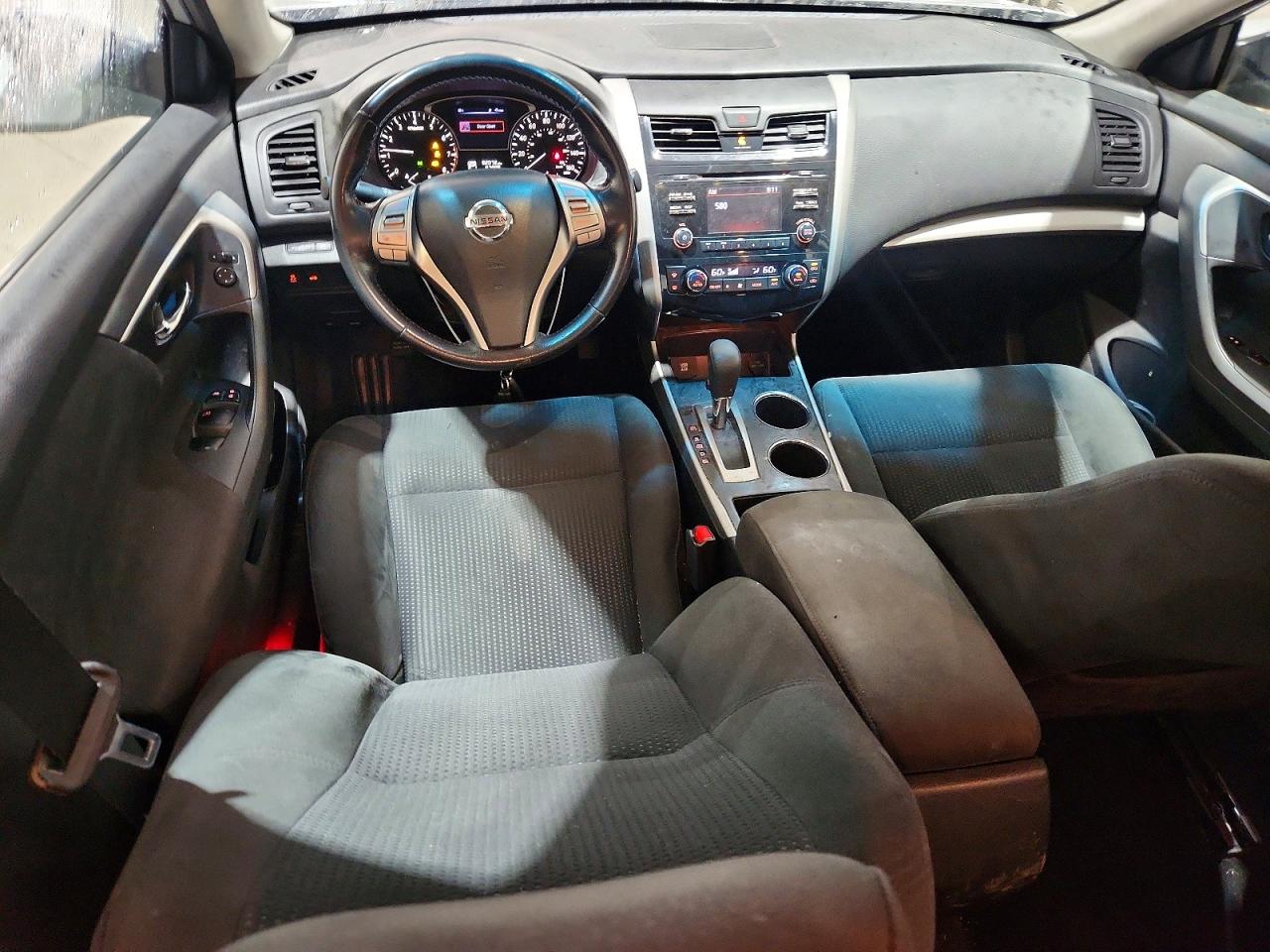 2015 Nissan Altima 2.5 Sv Silver vin: 1N4AL3AP8FC182956