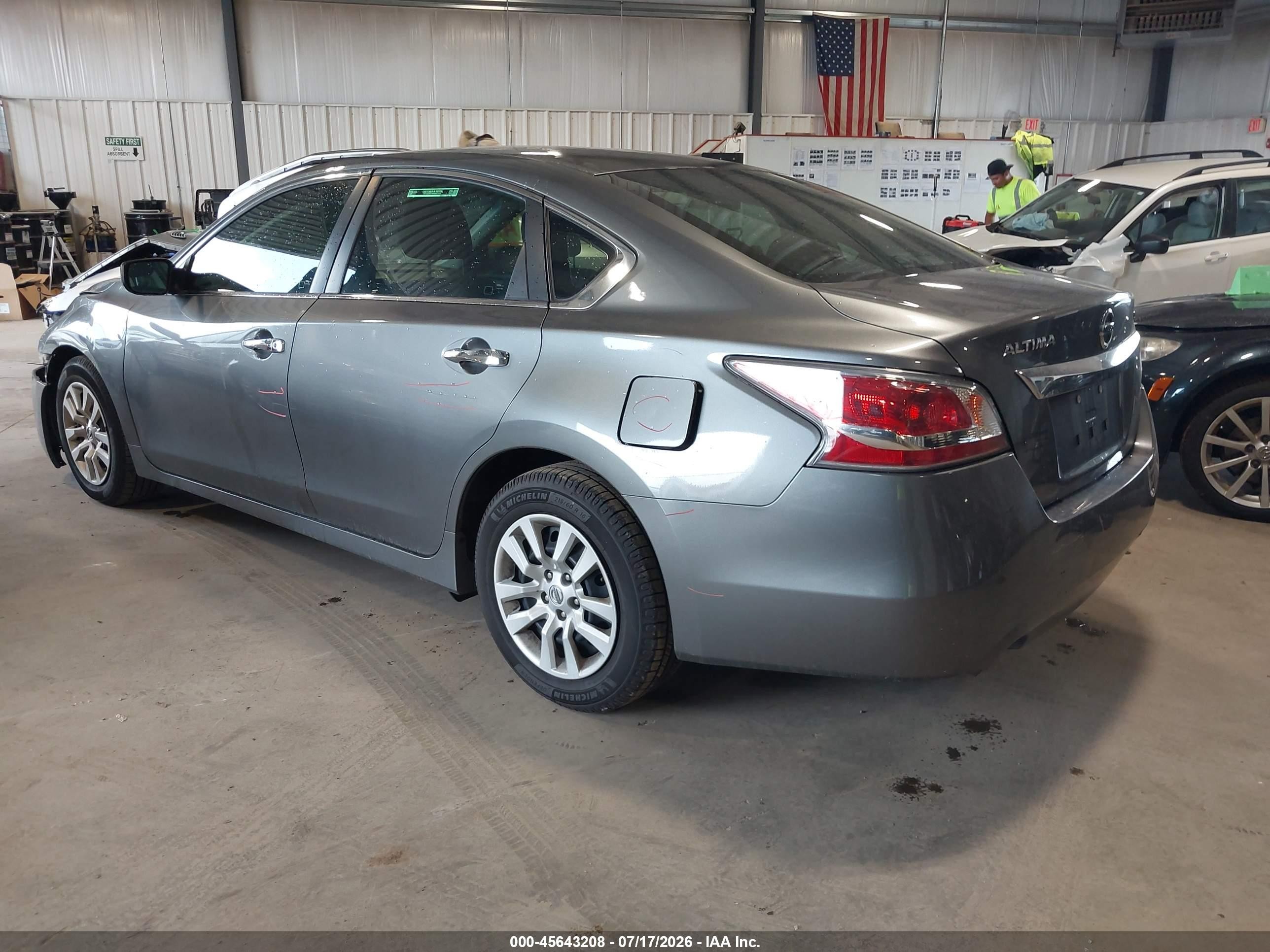 2015 Nissan Altima 2.5 S Gray vin: 1N4AL3AP8FC205037