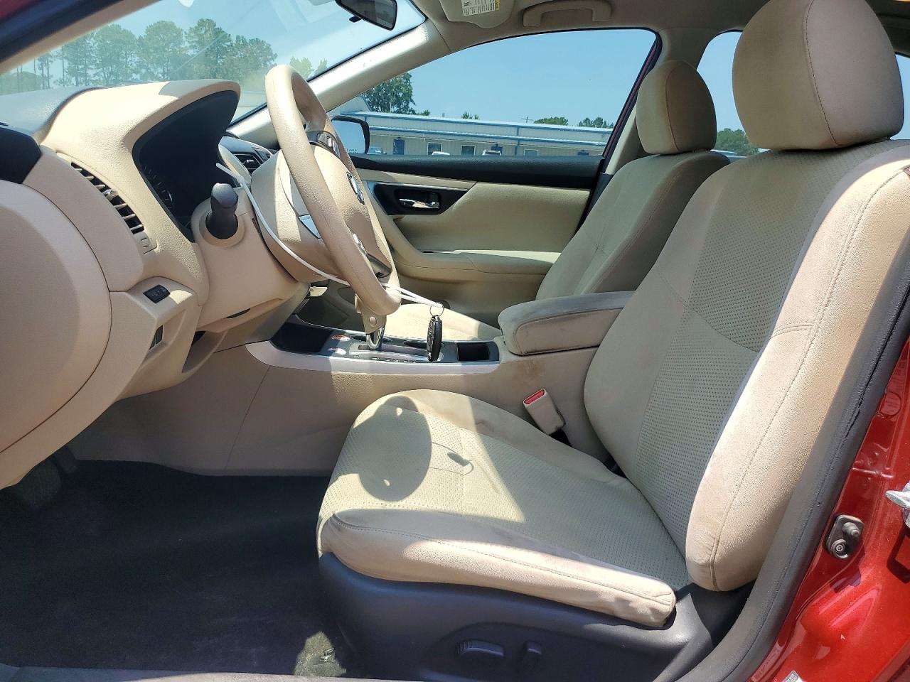 2015 Nissan Altima 2.5 S Red vin: 1N4AL3AP8FC208830