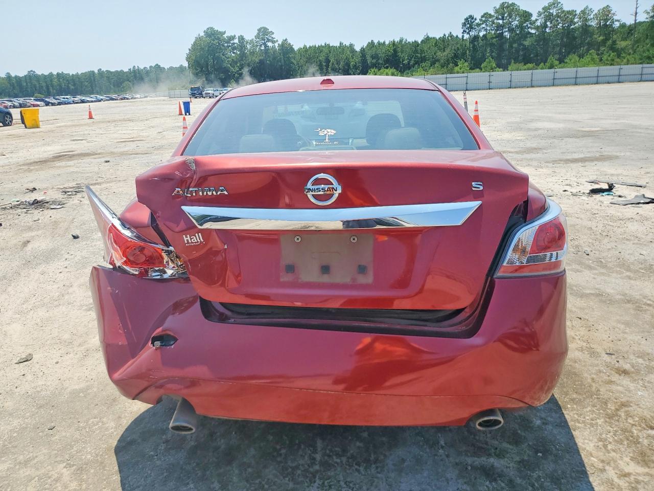 2015 Nissan Altima 2.5 S Red vin: 1N4AL3AP8FC208830