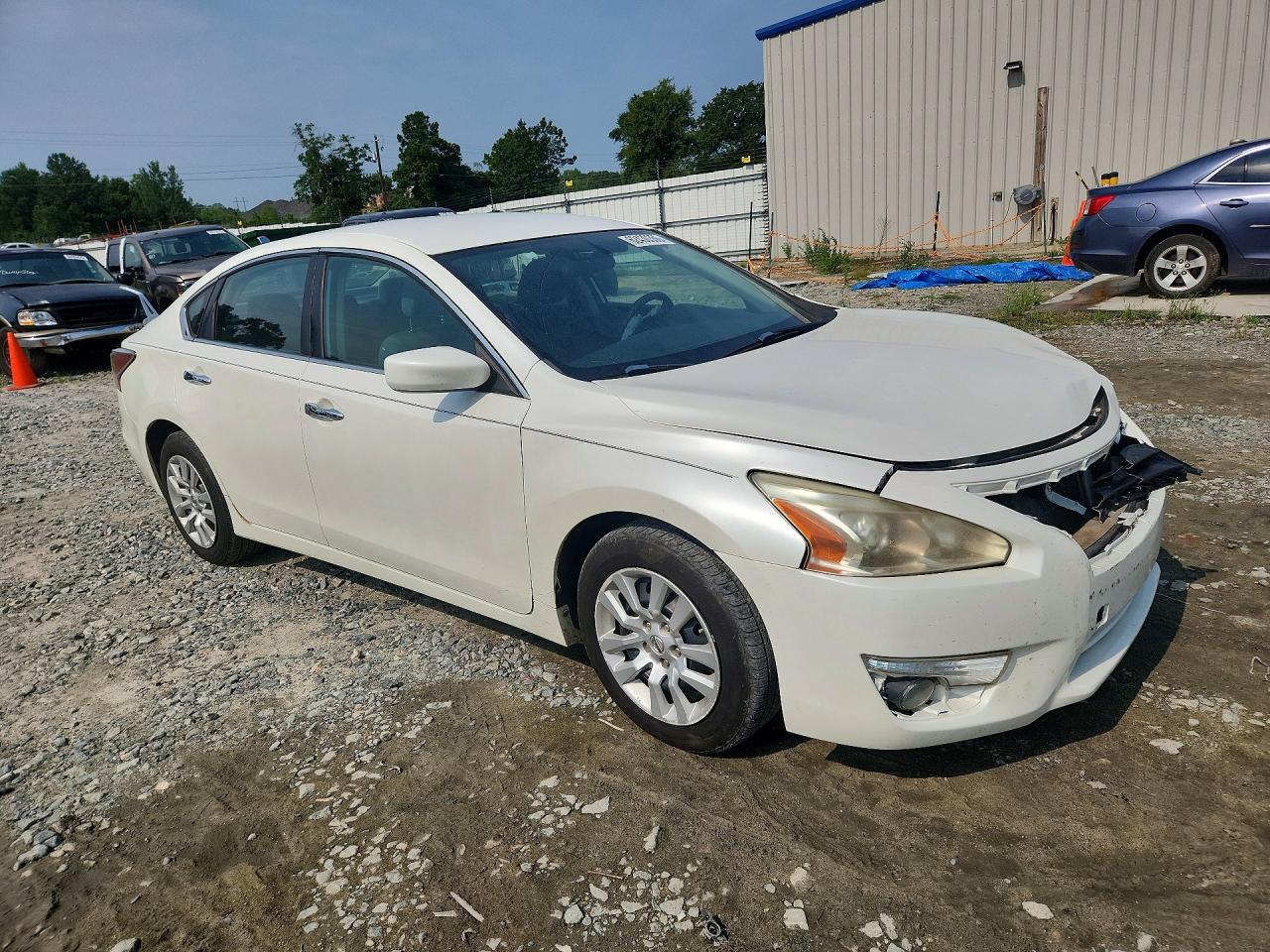 2015 Nissan Altima 2.5 S White vin: 1N4AL3AP8FC215003