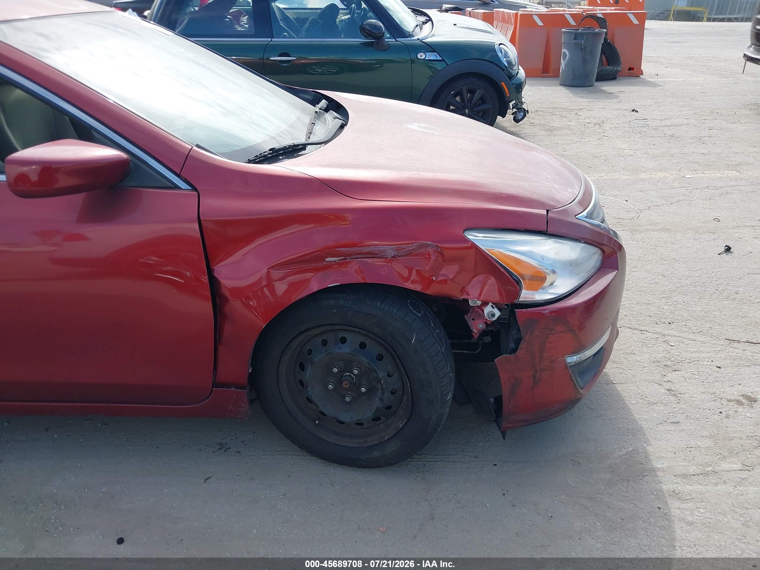 2015 Nissan Altima 2.5 S Red vin: 1N4AL3AP8FC226471