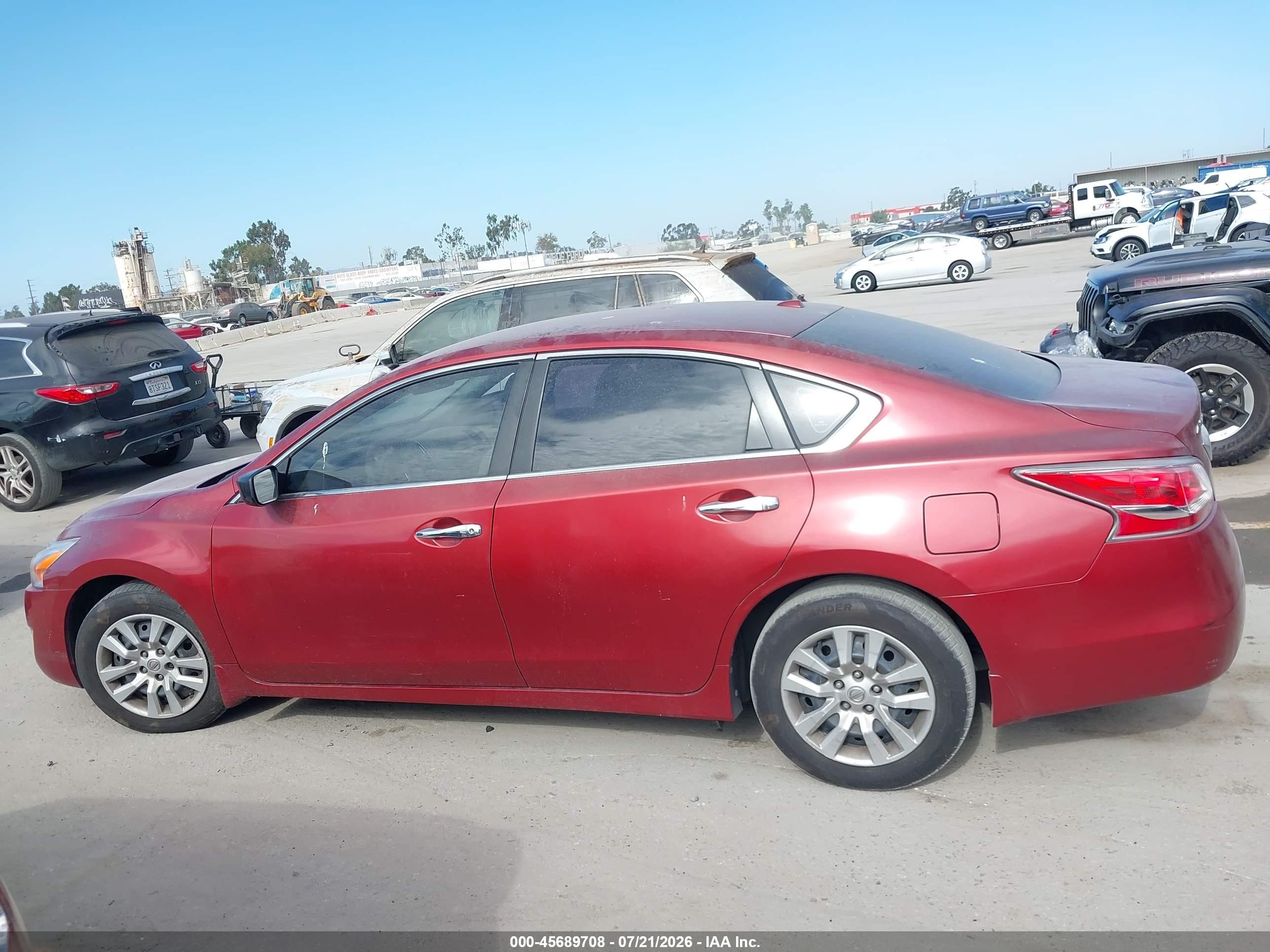 2015 Nissan Altima 2.5 S Red vin: 1N4AL3AP8FC226471