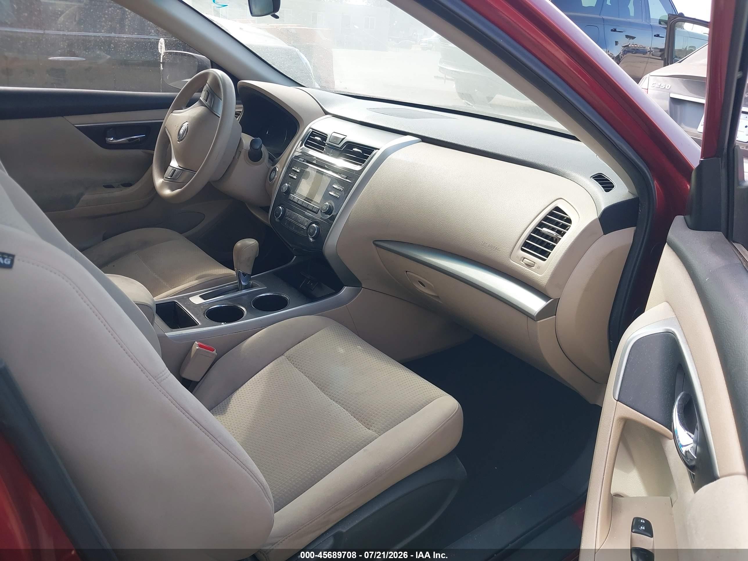 2015 Nissan Altima 2.5 S Red vin: 1N4AL3AP8FC226471