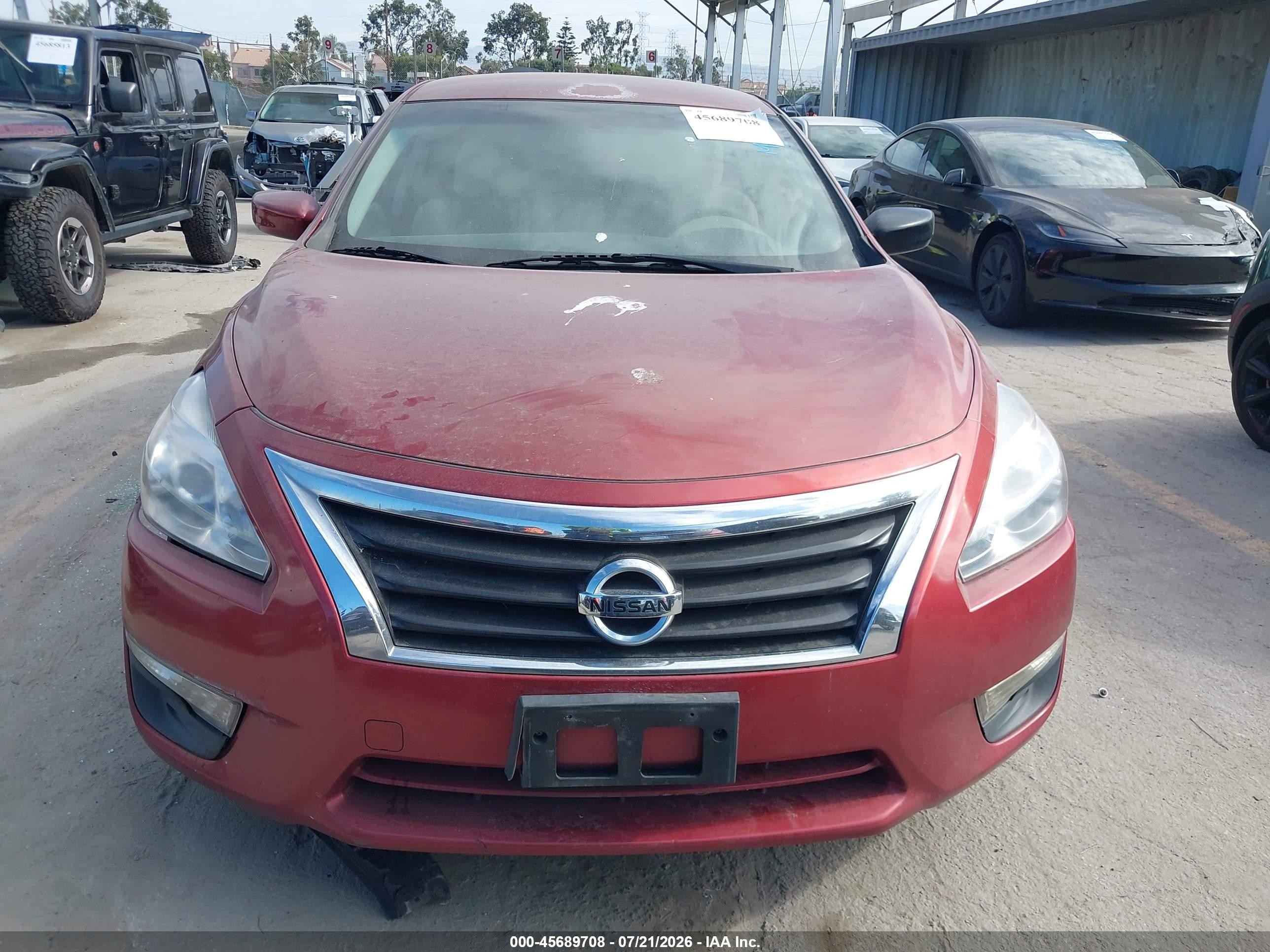 2015 Nissan Altima 2.5 S Red vin: 1N4AL3AP8FC226471